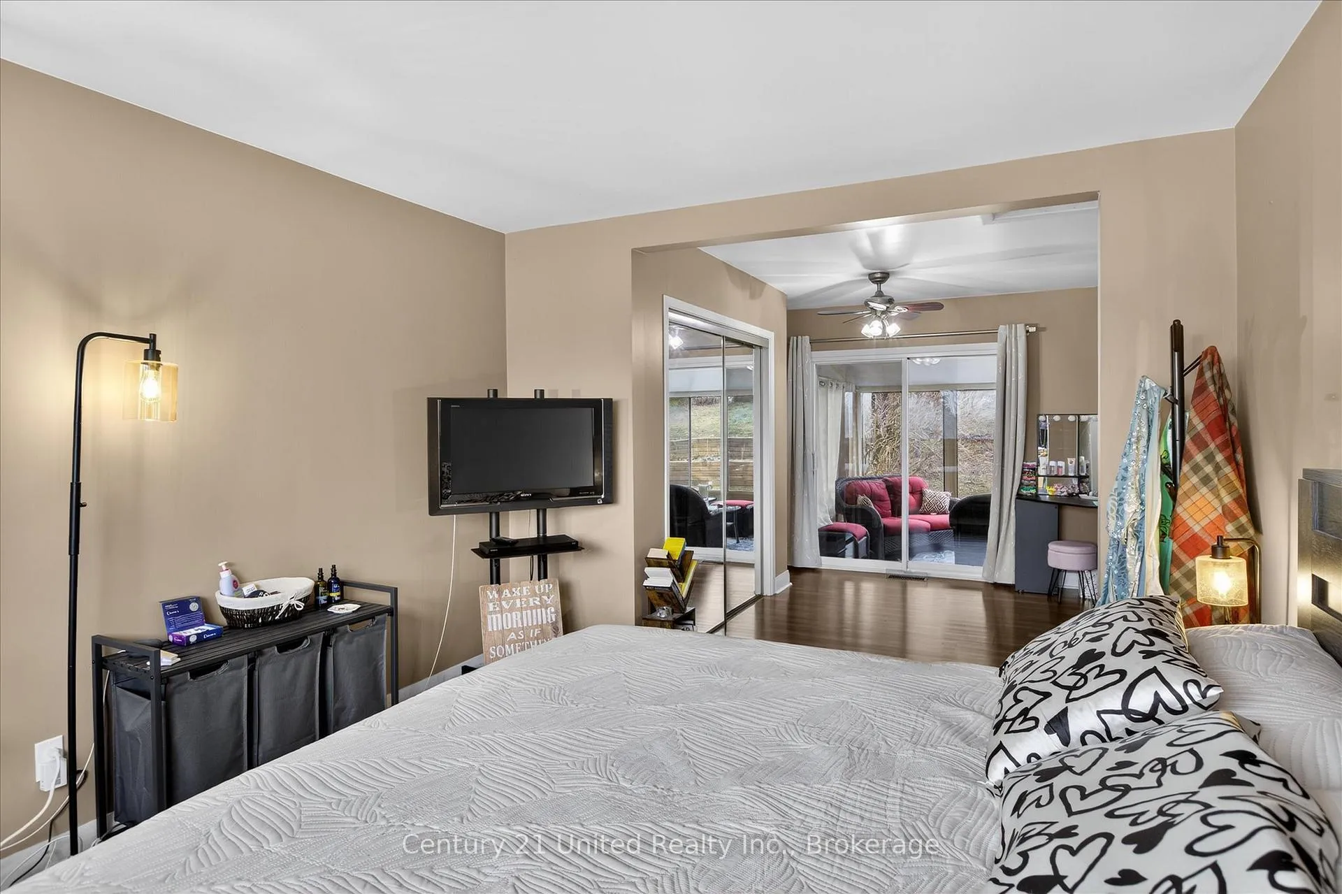 Photo 10 of 578 Hillside Street, Peterborough, Northcrest Ward 5 — HOMEH