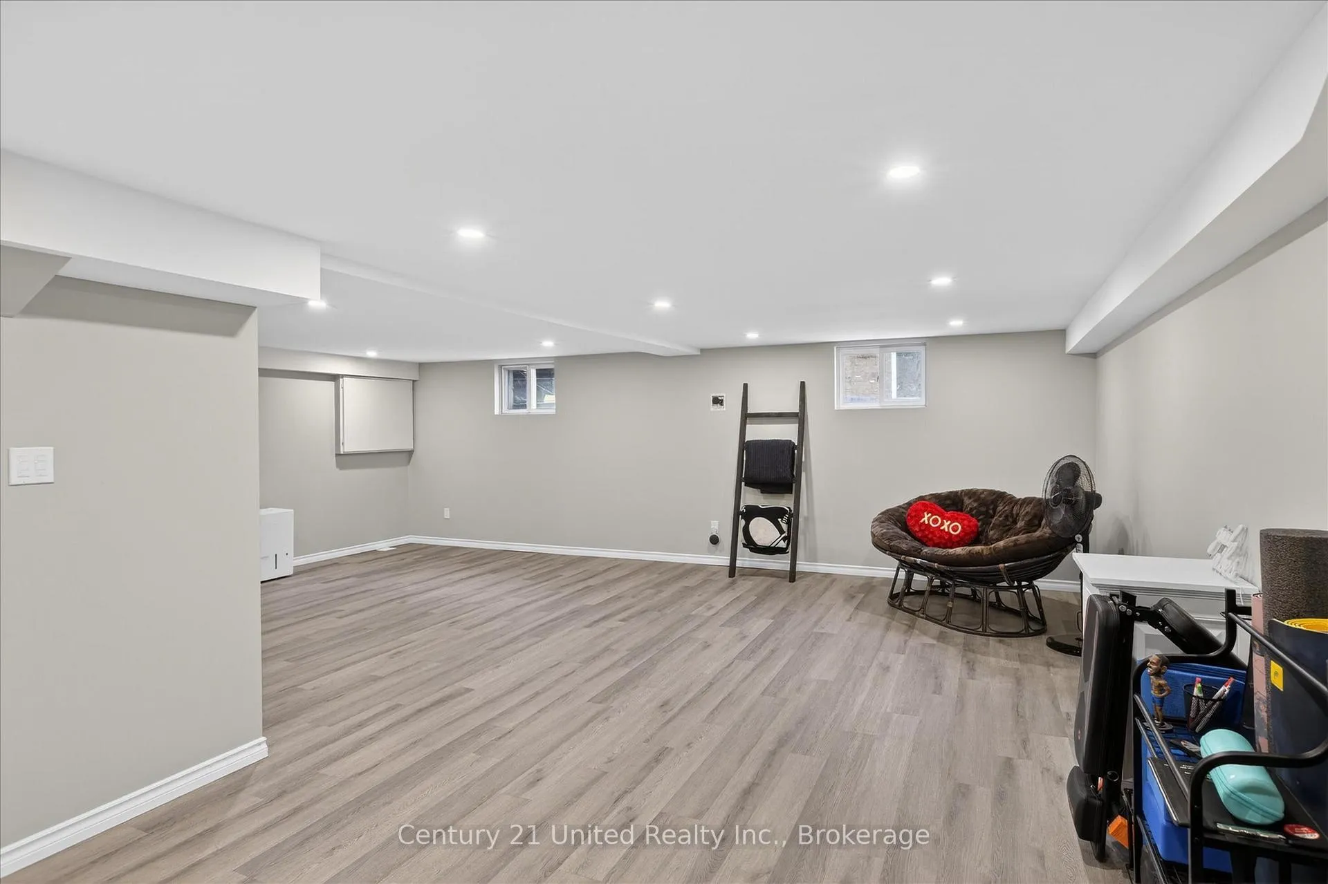 Photo 17 of 578 Hillside Street, Peterborough, Northcrest Ward 5 — HOMEH