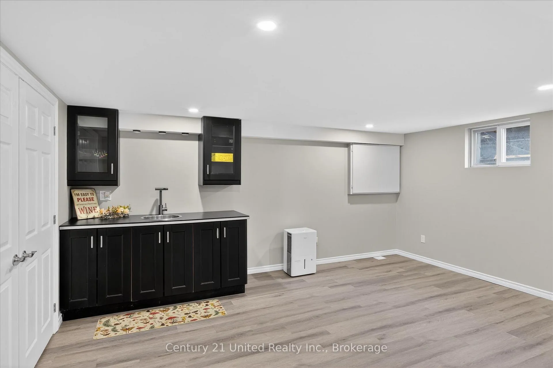 Photo 18 of 578 Hillside Street, Peterborough, Northcrest Ward 5 — HOMEH