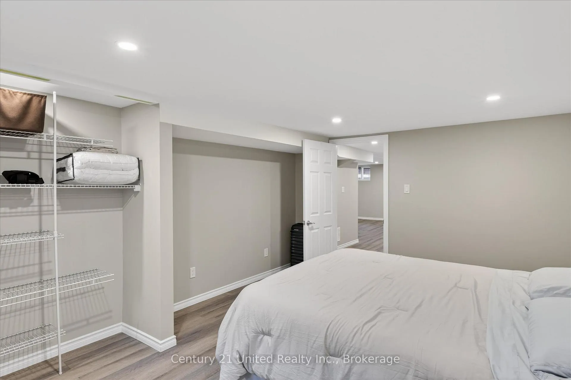 Photo 20 of 578 Hillside Street, Peterborough, Northcrest Ward 5 — HOMEH
