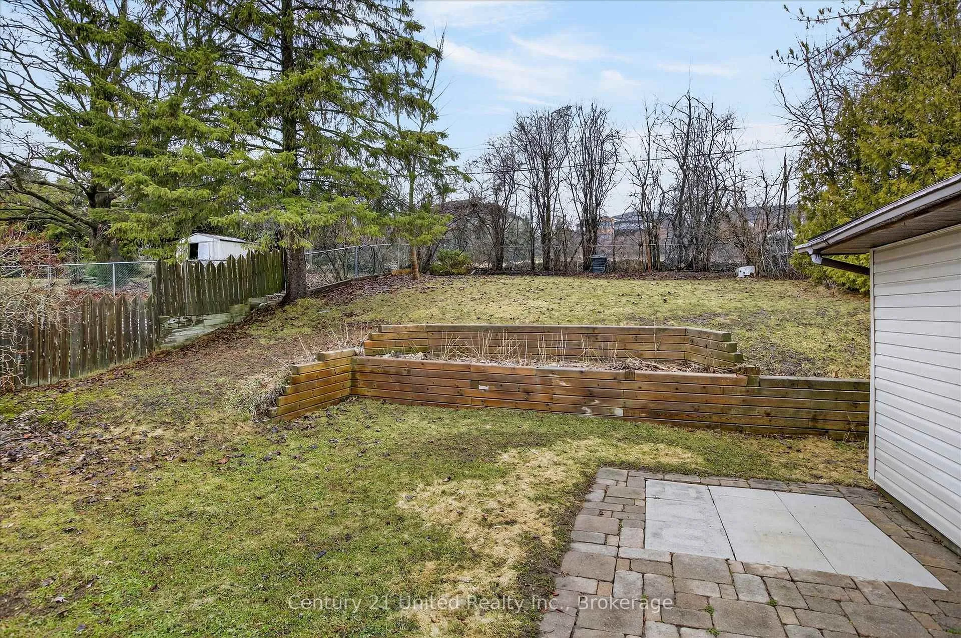 Photo 23 of 578 Hillside Street, Peterborough, Northcrest Ward 5 — HOMEH