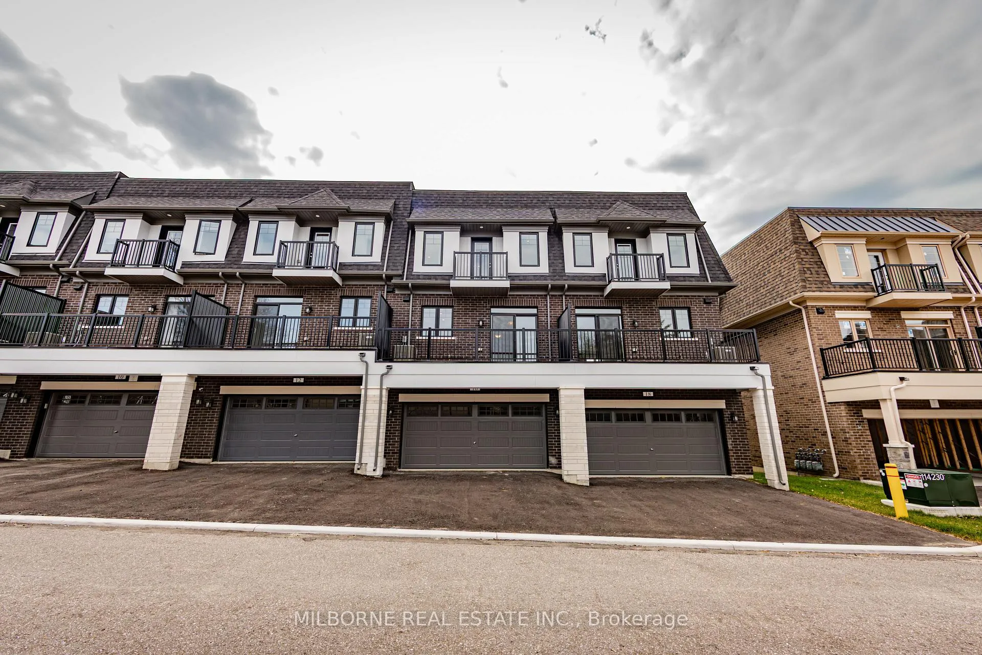 Photo 9 of 16 Fred Beaton Place, King, King City — HOMEH