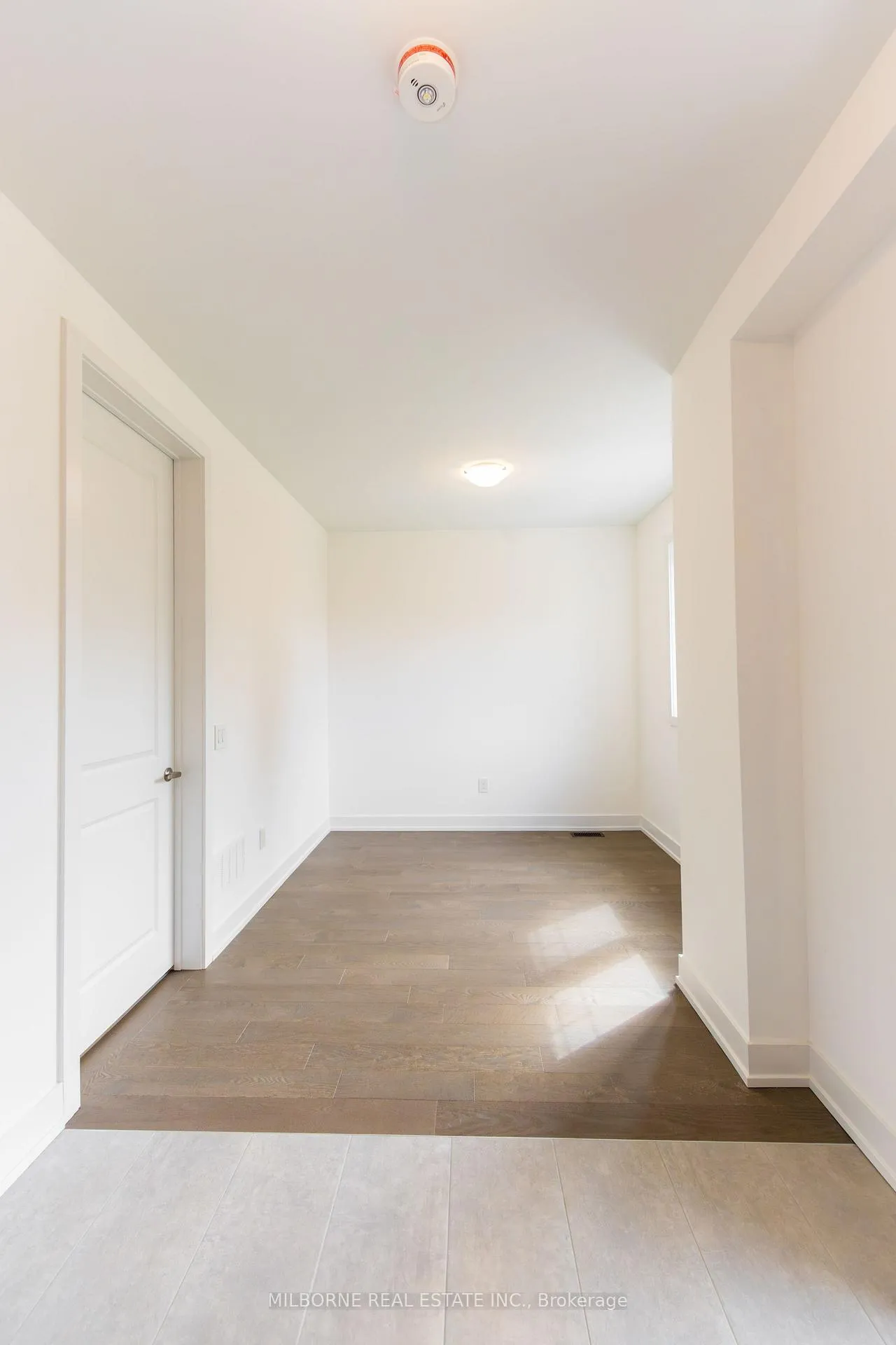 Photo 11 of 16 Fred Beaton Place, King, King City — HOMEH
