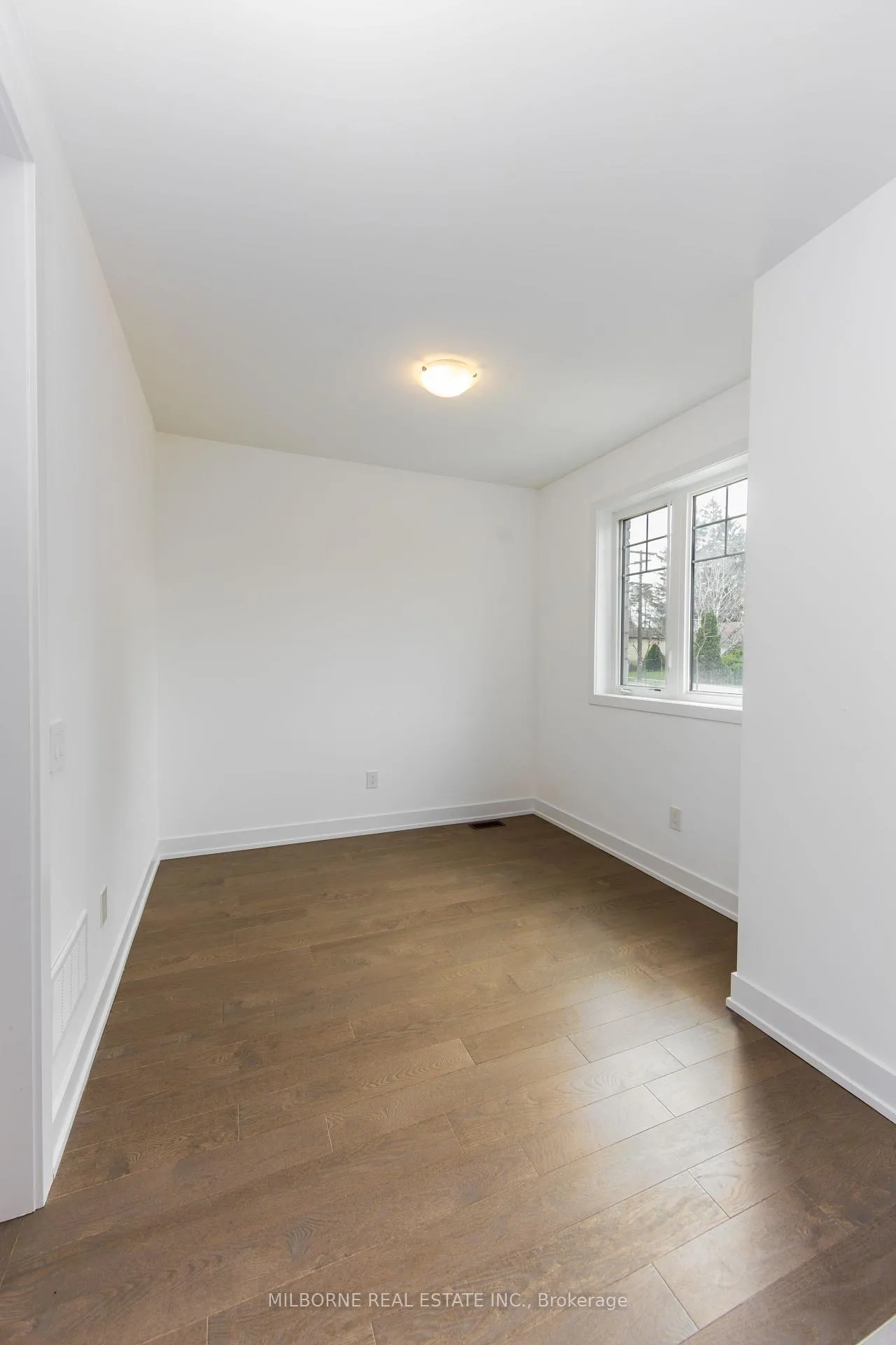 Photo 13 of 16 Fred Beaton Place, King, King City — HOMEH