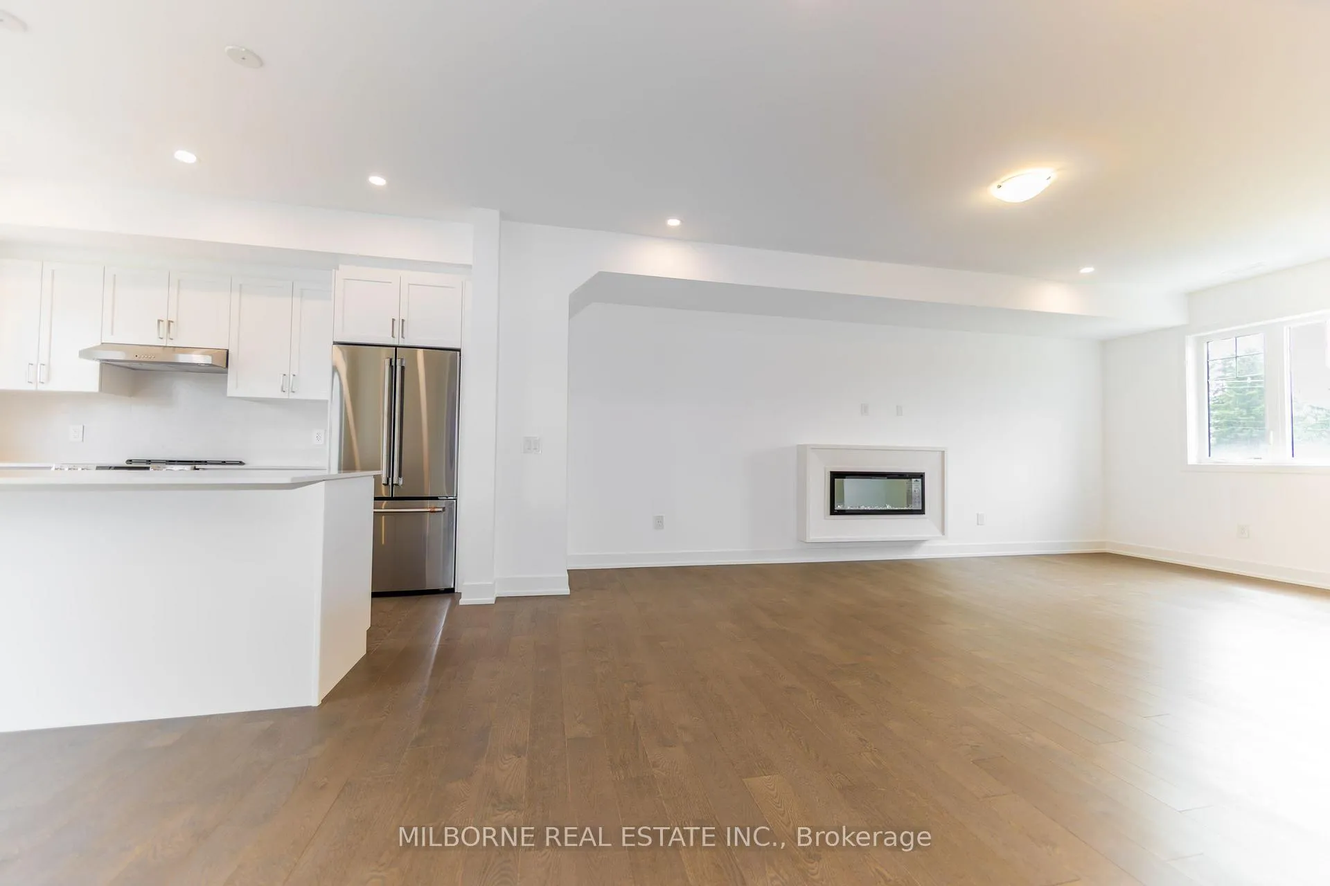 Photo 16 of 16 Fred Beaton Place, King, King City — HOMEH