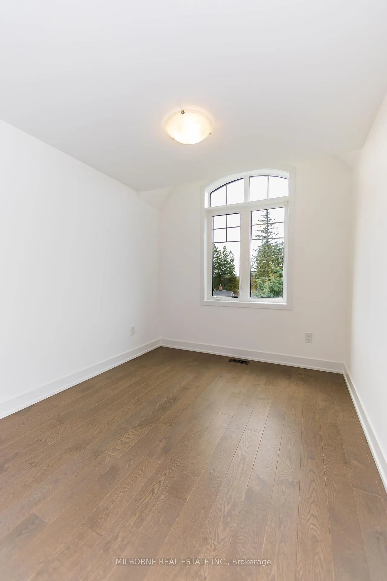 Photo 30 of 16 Fred Beaton Place, King, King City — HOMEH