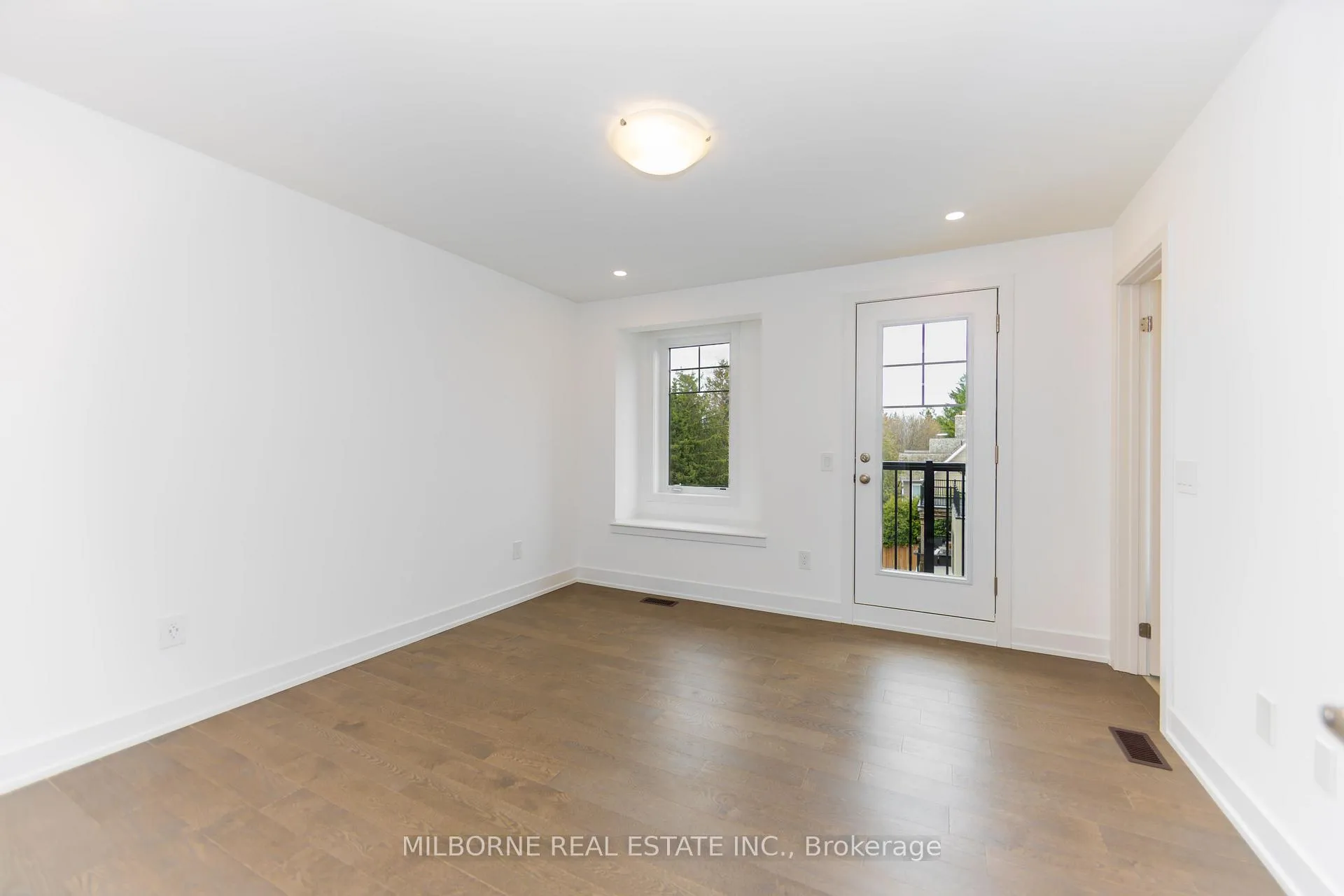 Photo 33 of 16 Fred Beaton Place, King, King City — HOMEH