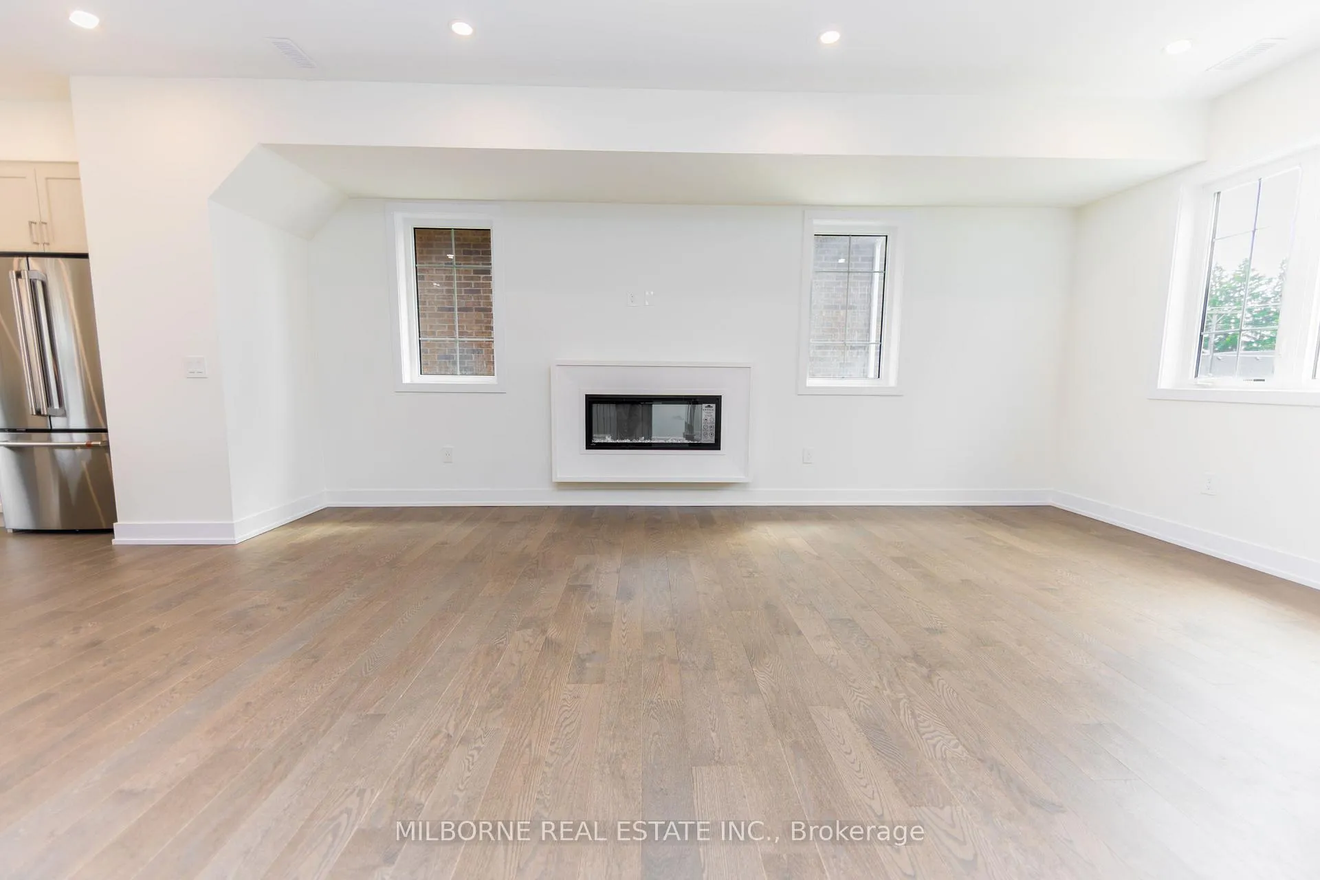 Photo 11 of 28 Fred Beaton Place, King, King City — HOMEH