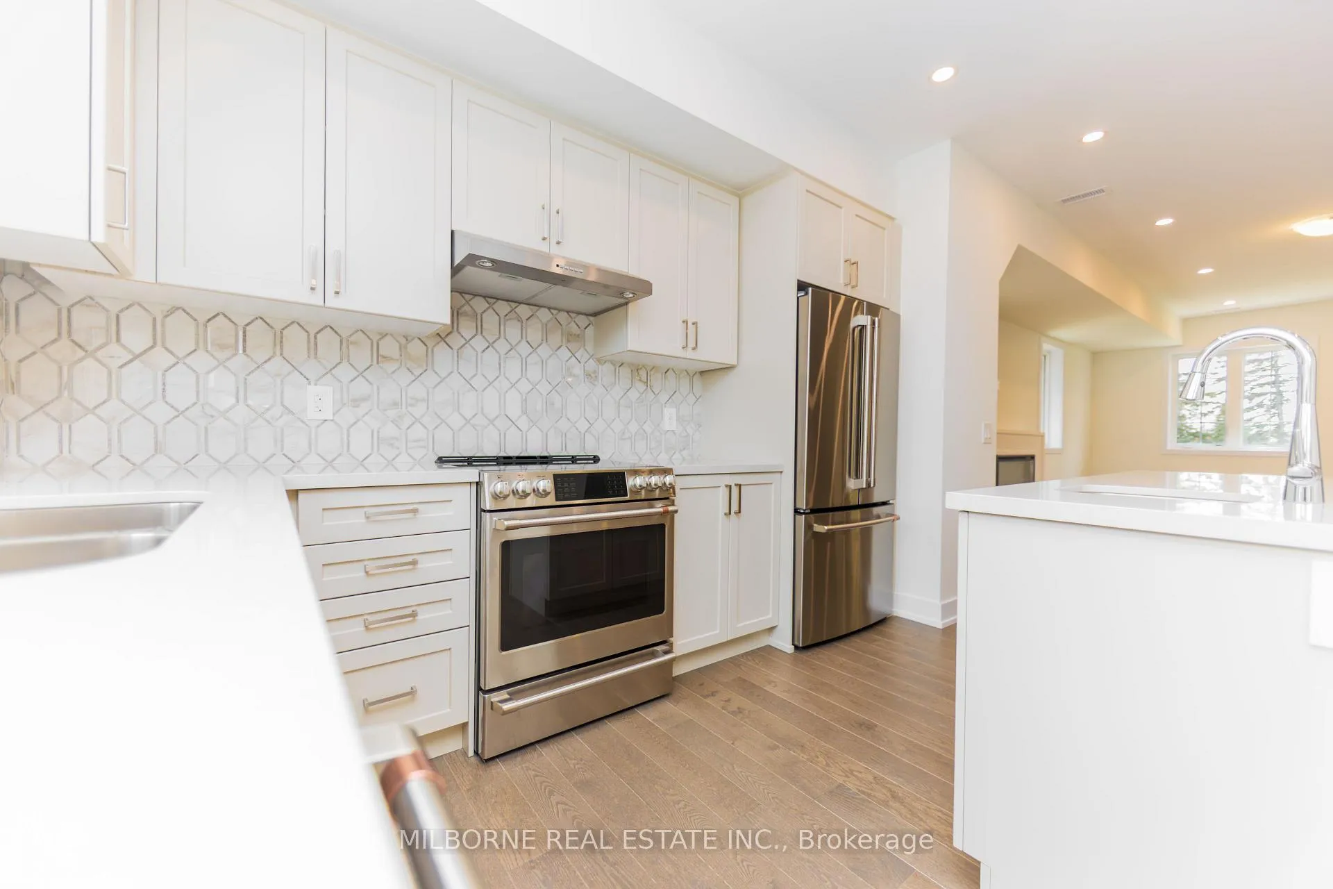 Photo 15 of 28 Fred Beaton Place, King, King City — HOMEH