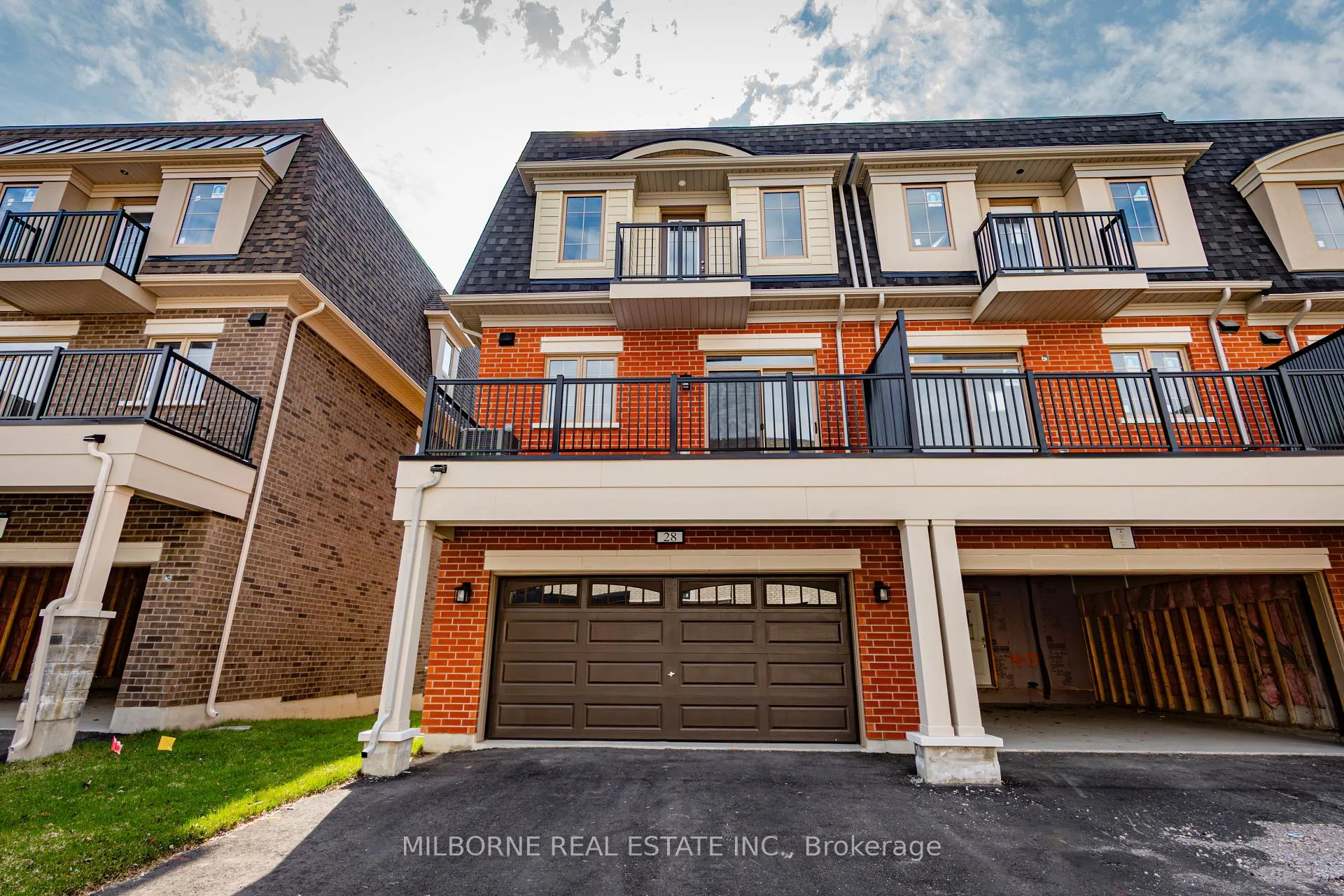Photo 42 of 28 Fred Beaton Place, King, King City — HOMEH