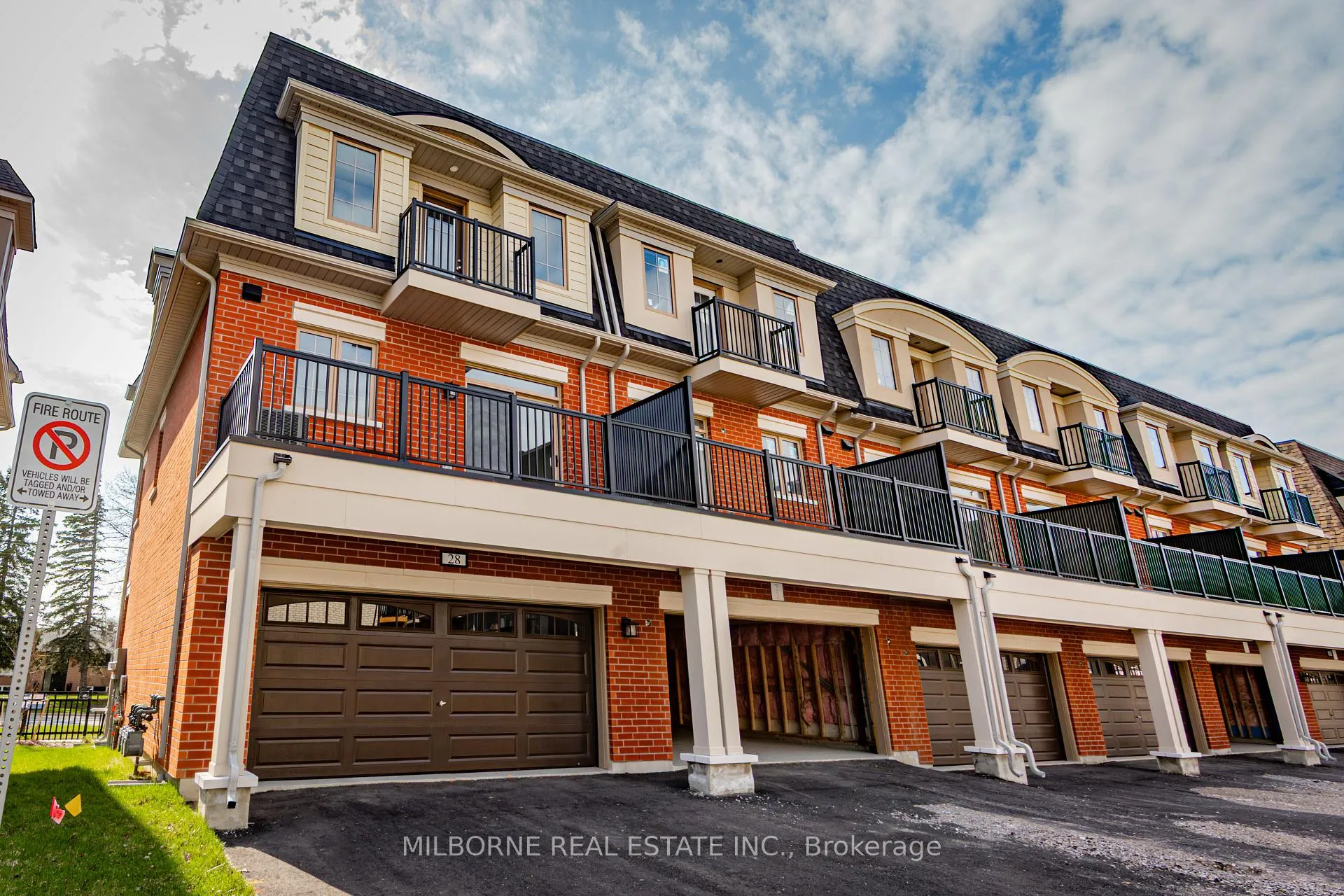 Photo 43 of 28 Fred Beaton Place, King, King City — HOMEH