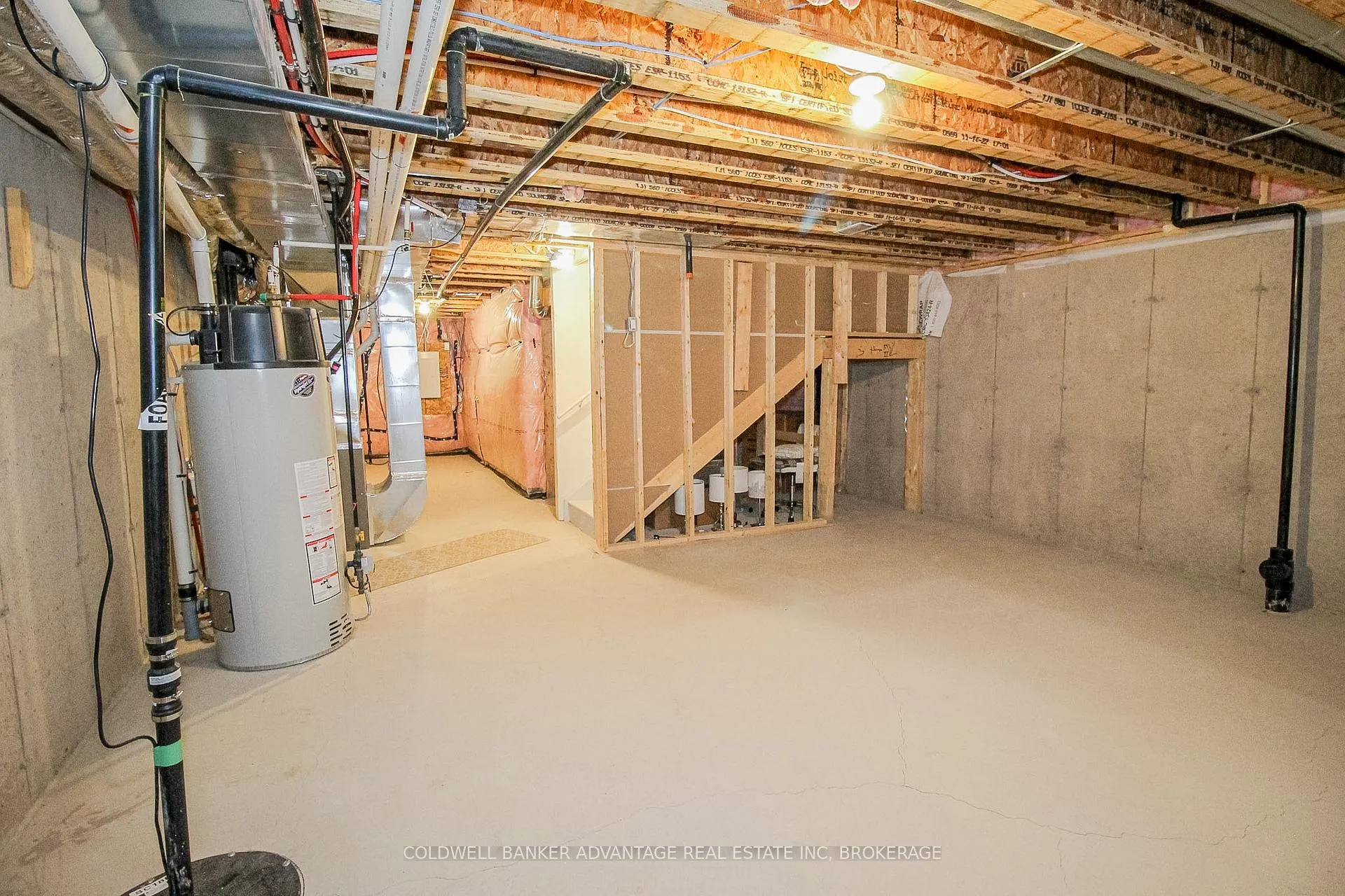 Photo 35 of 77 Keelson Street, Welland, Dain City — HOMEH