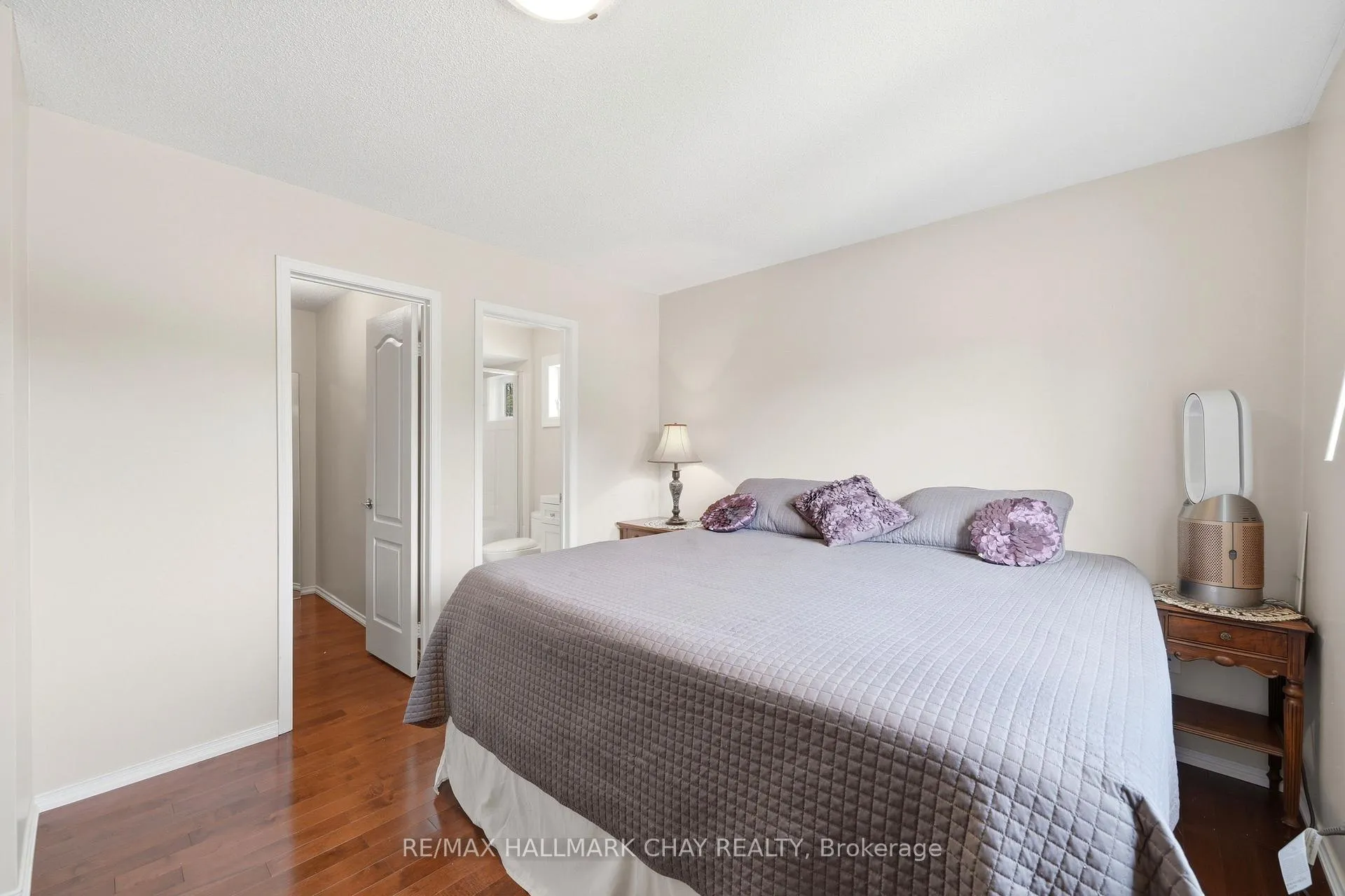 Photo 23 of 14 Dugdale Avenue, New Tecumseth, Beeton — HOMEH