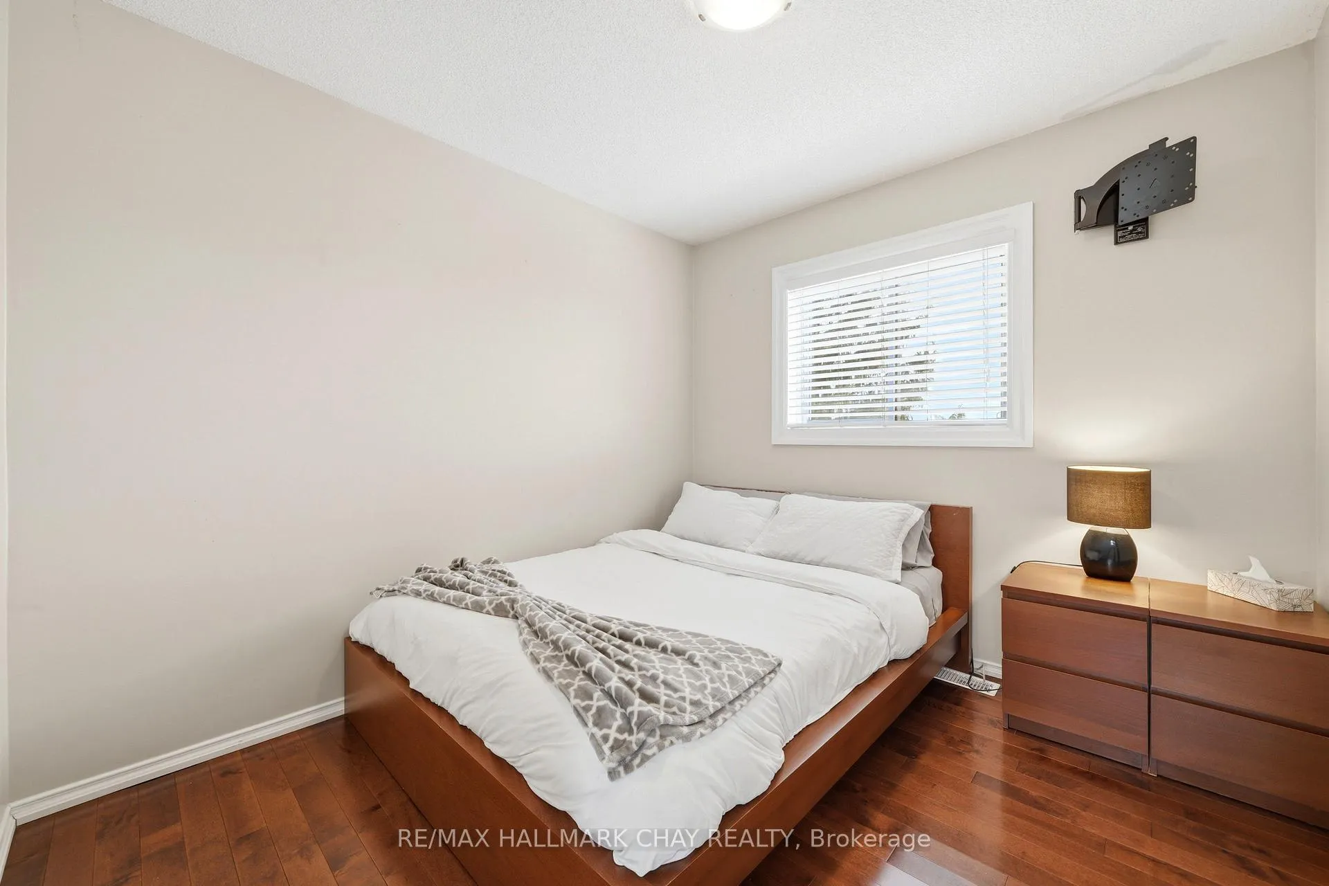 Photo 29 of 14 Dugdale Avenue, New Tecumseth, Beeton — HOMEH