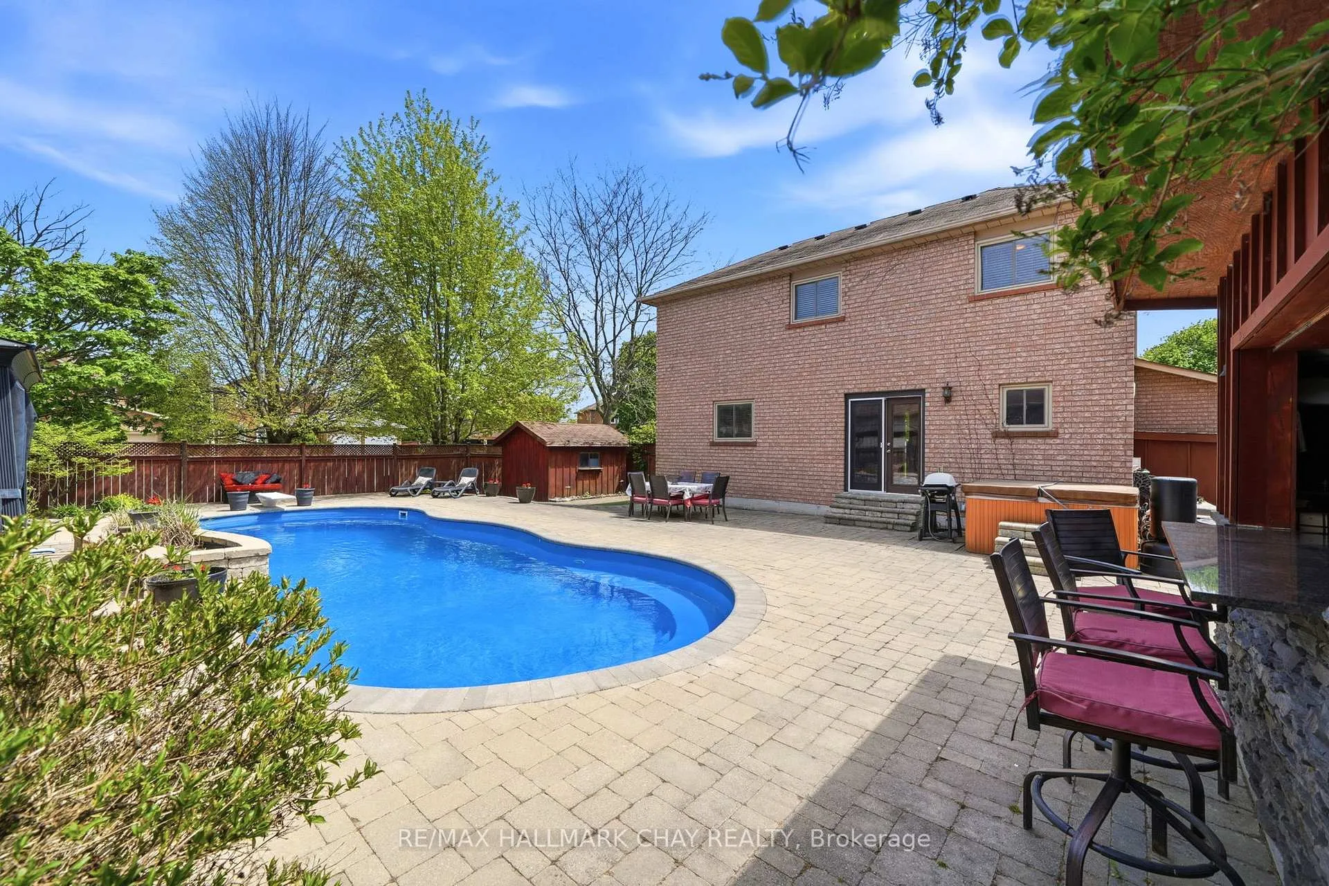 Photo 36 of 14 Dugdale Avenue, New Tecumseth, Beeton — HOMEH
