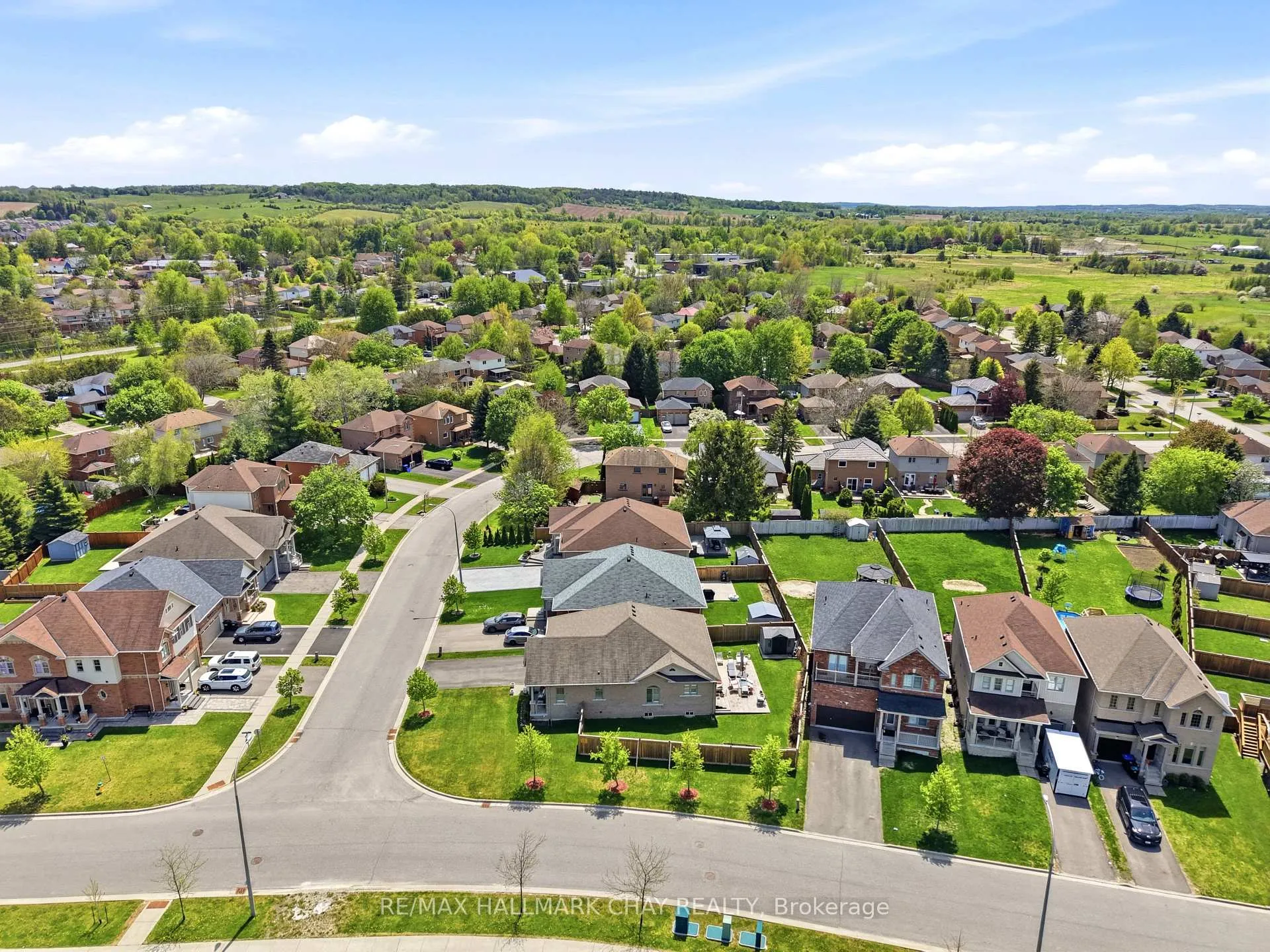 Photo 46 of 14 Dugdale Avenue, New Tecumseth, Beeton — HOMEH