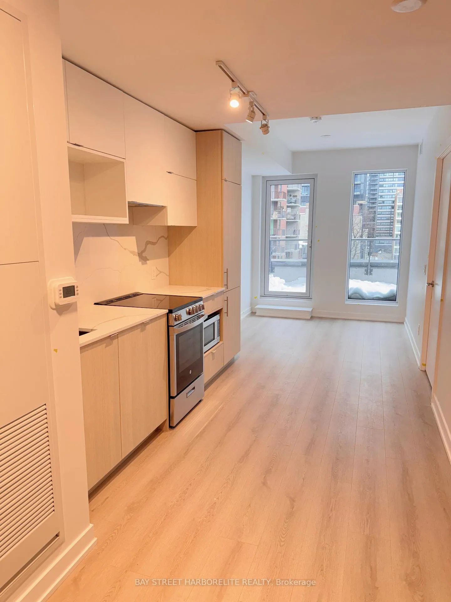 Photo 10 of Unit 603, 100 Queen Street E, Toronto, Church-Yonge Corridor — HOMEH
