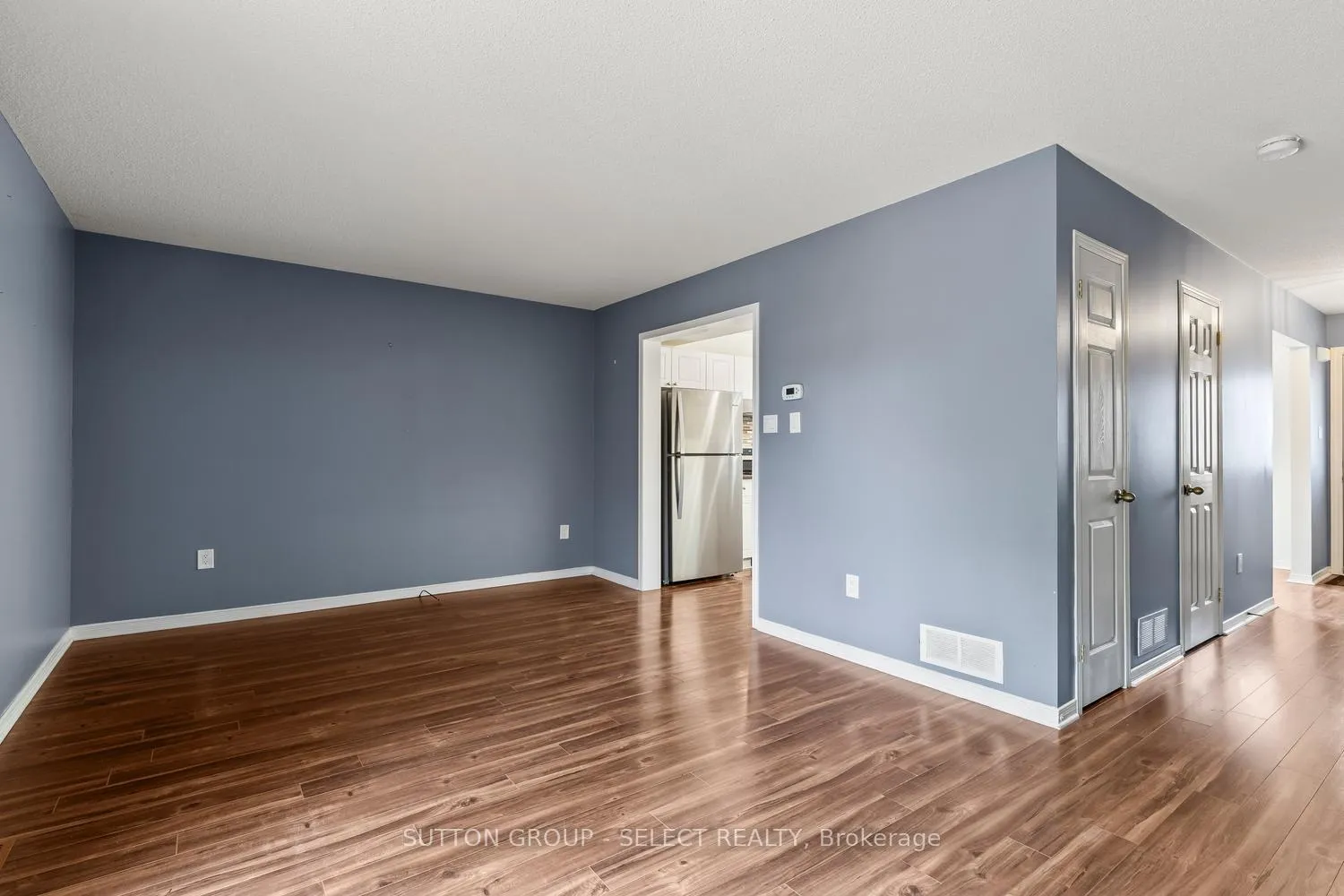 Photo 14 of Unit 16, 20 Kernohan Parkway, London, South D — HOMEH