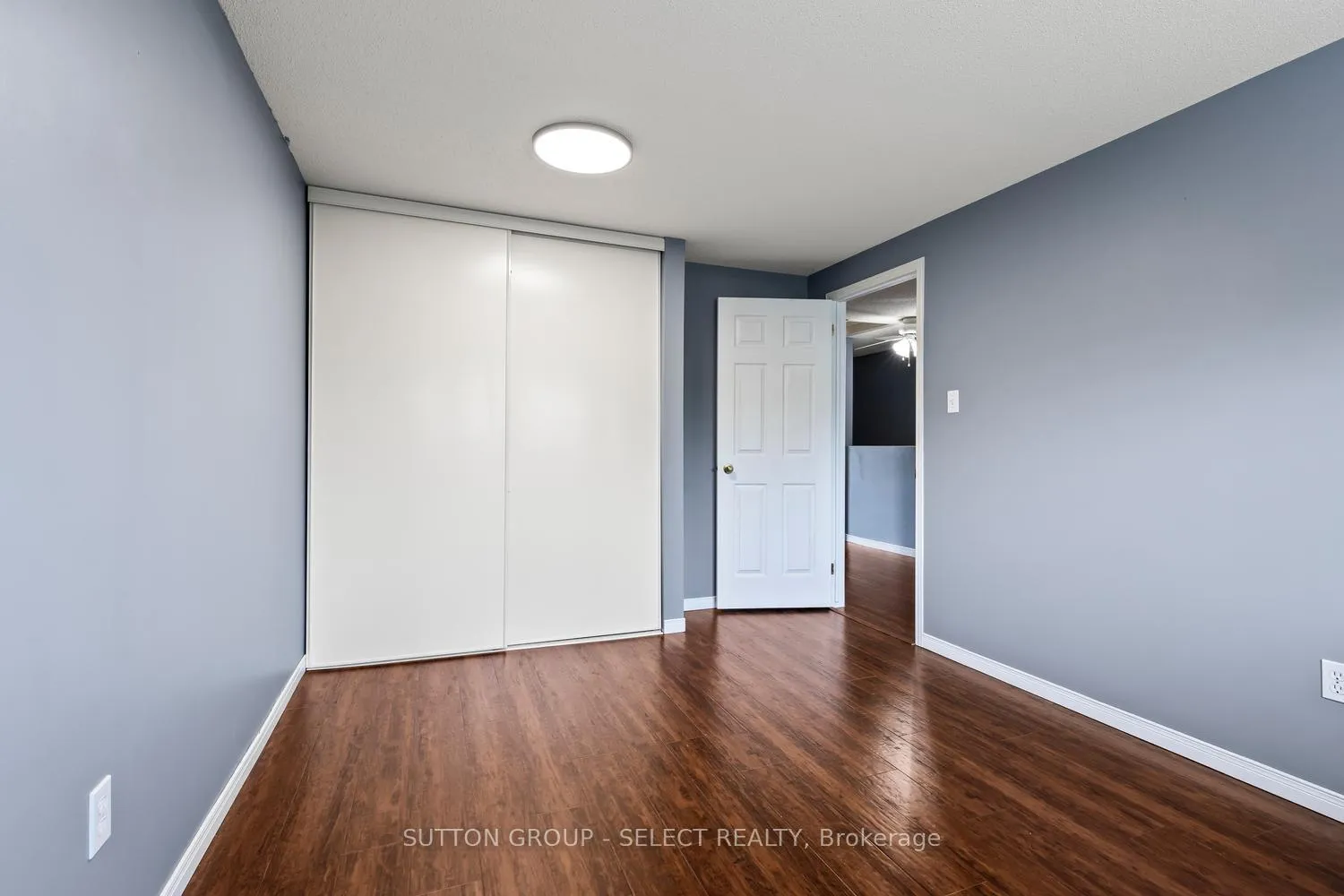 Photo 20 of Unit 16, 20 Kernohan Parkway, London, South D — HOMEH