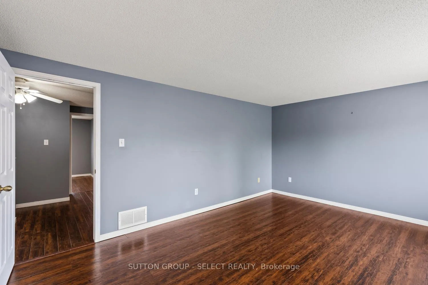 Photo 21 of Unit 16, 20 Kernohan Parkway, London, South D — HOMEH