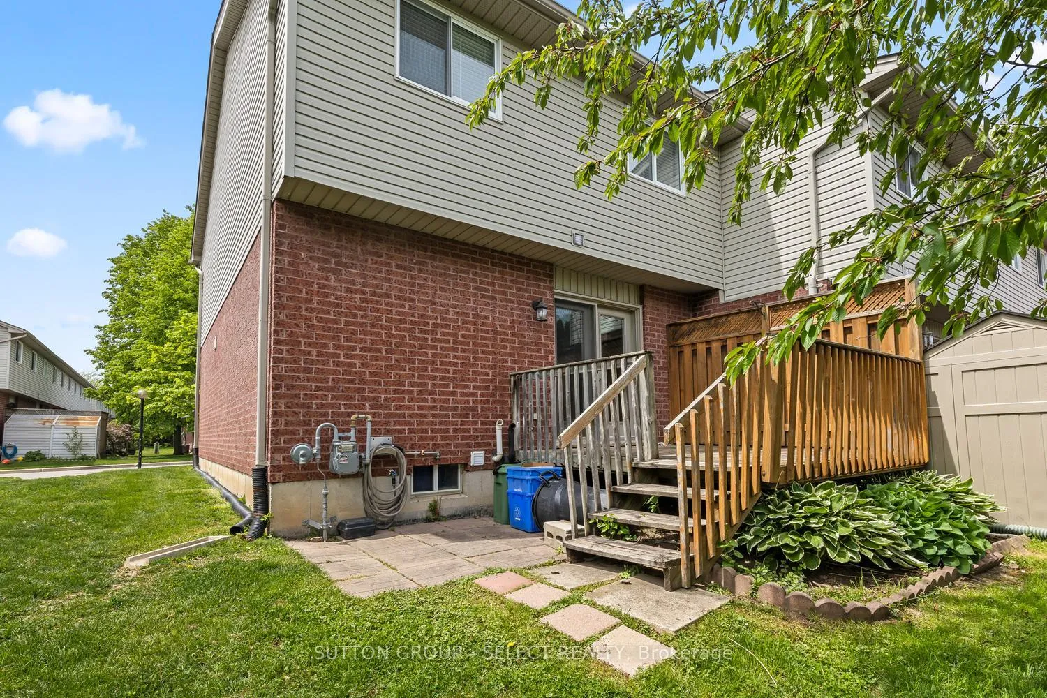 Photo 36 of Unit 16, 20 Kernohan Parkway, London, South D — HOMEH