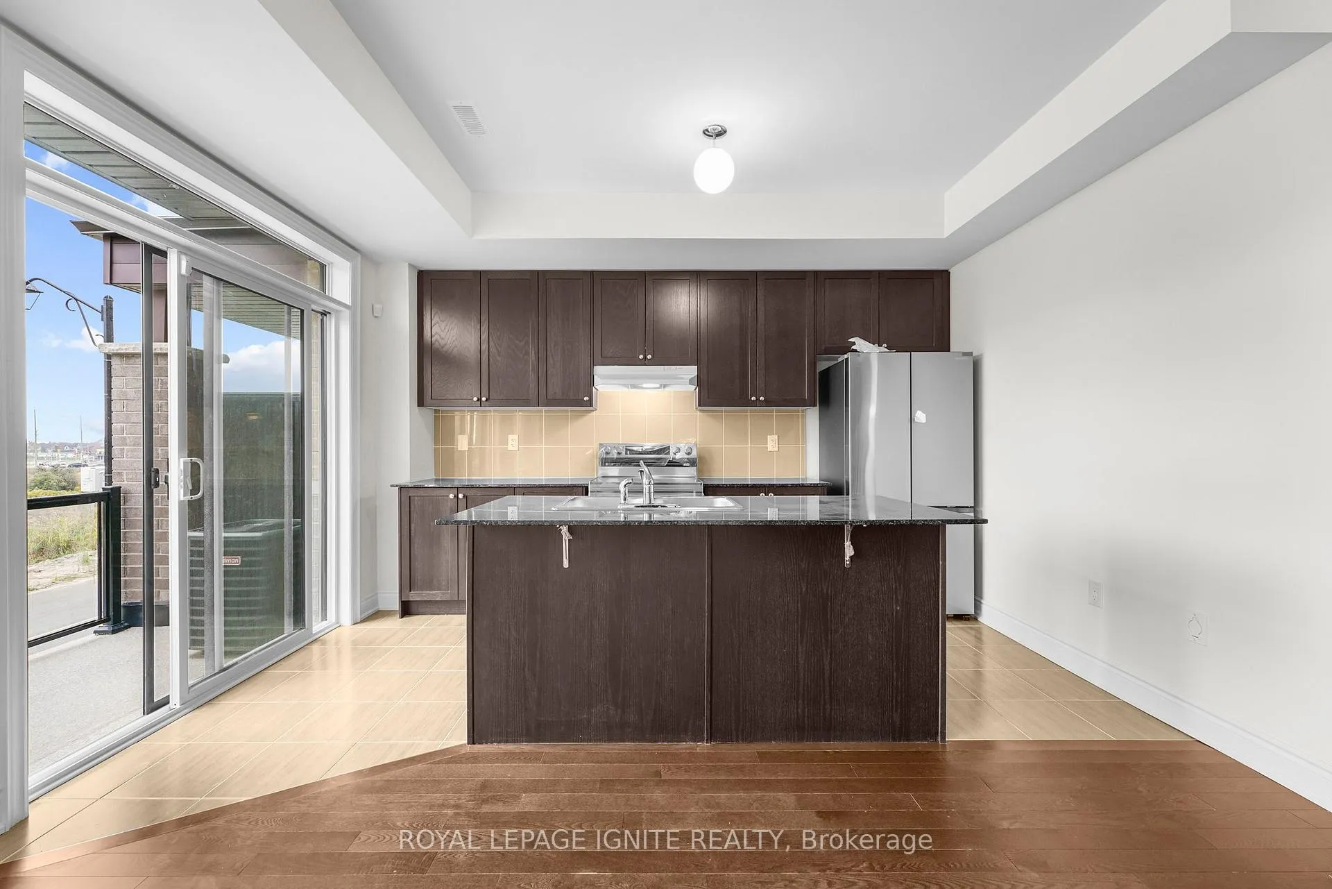 Photo 13 of 70 Thule Street, Vaughan, Vellore Village — HOMEH