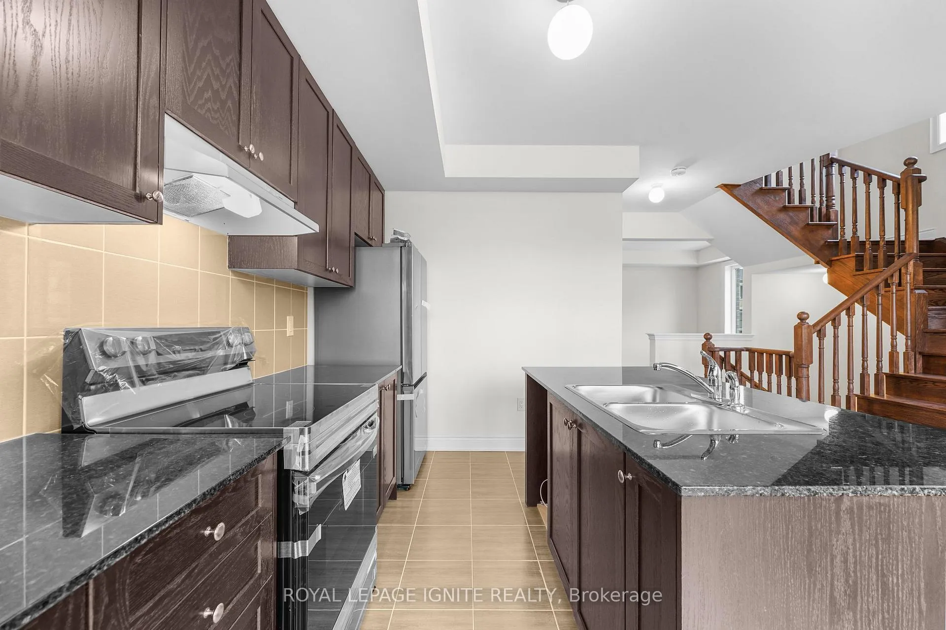 Photo 20 of 70 Thule Street, Vaughan, Vellore Village — HOMEH