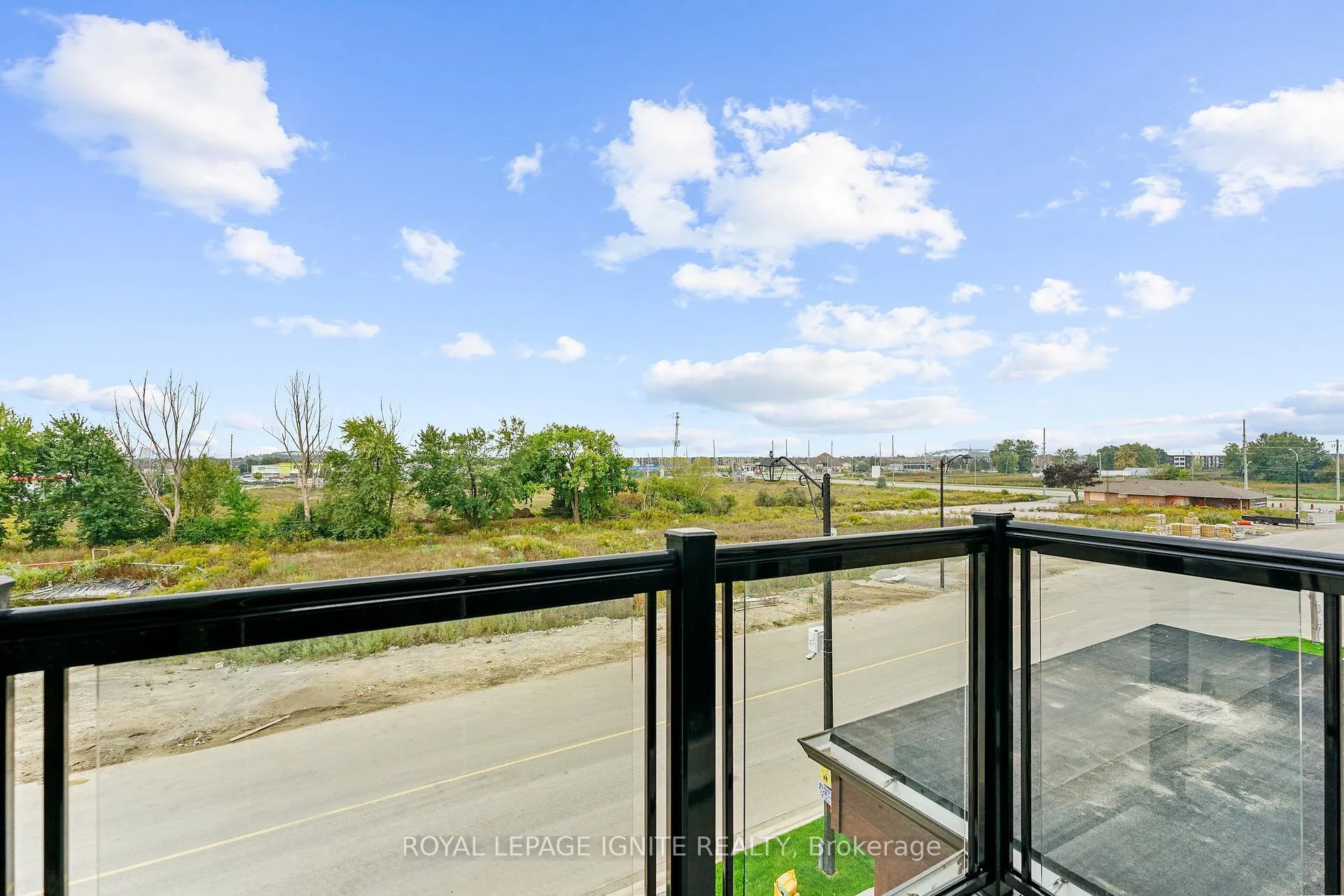 Photo 32 of 70 Thule Street, Vaughan, Vellore Village — HOMEH