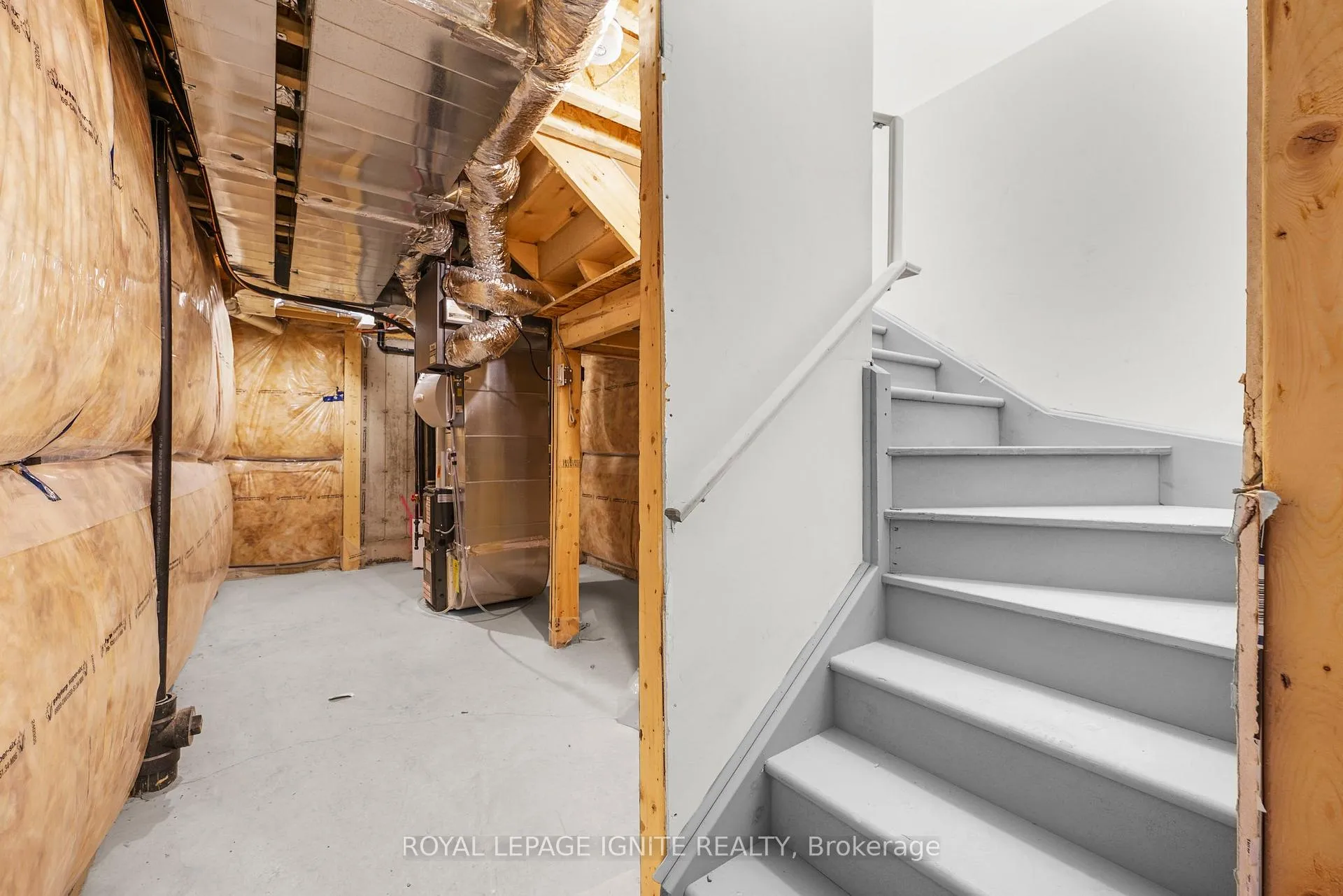 Photo 38 of 70 Thule Street, Vaughan, Vellore Village — HOMEH
