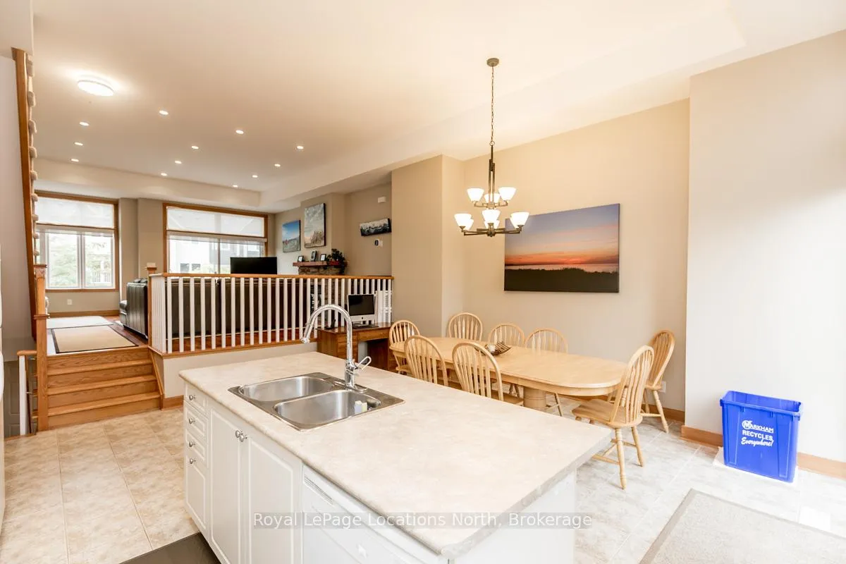 Photo 7 of Unit 6, 104 Farm Gate Road, Blue Mountains — HOMEH