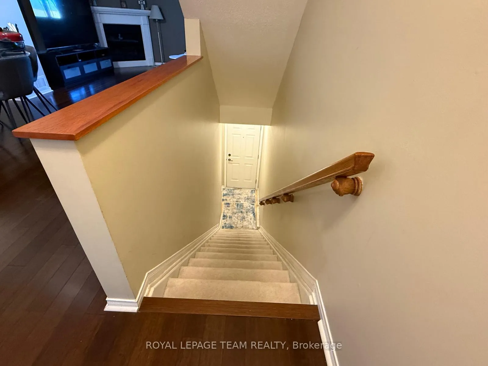 Photo 2 of 390 Crownridge Drive N, Ottawa, Kanata - Emerald Meadows/Trailwest — HOMEH