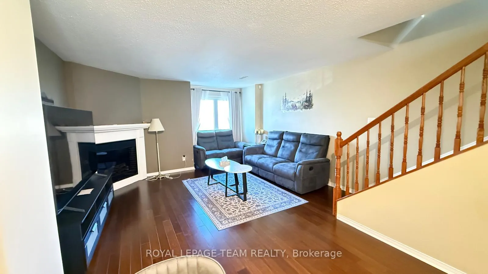 Photo 5 of 390 Crownridge Drive N, Ottawa, Kanata - Emerald Meadows/Trailwest — HOMEH