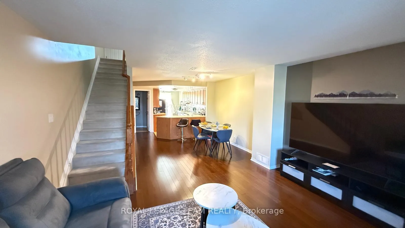 Photo 7 of 390 Crownridge Drive N, Ottawa, Kanata - Emerald Meadows/Trailwest — HOMEH