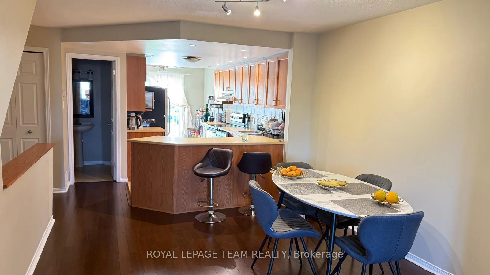 Photo 8 of 390 Crownridge Drive N, Ottawa, Kanata - Emerald Meadows/Trailwest — HOMEH