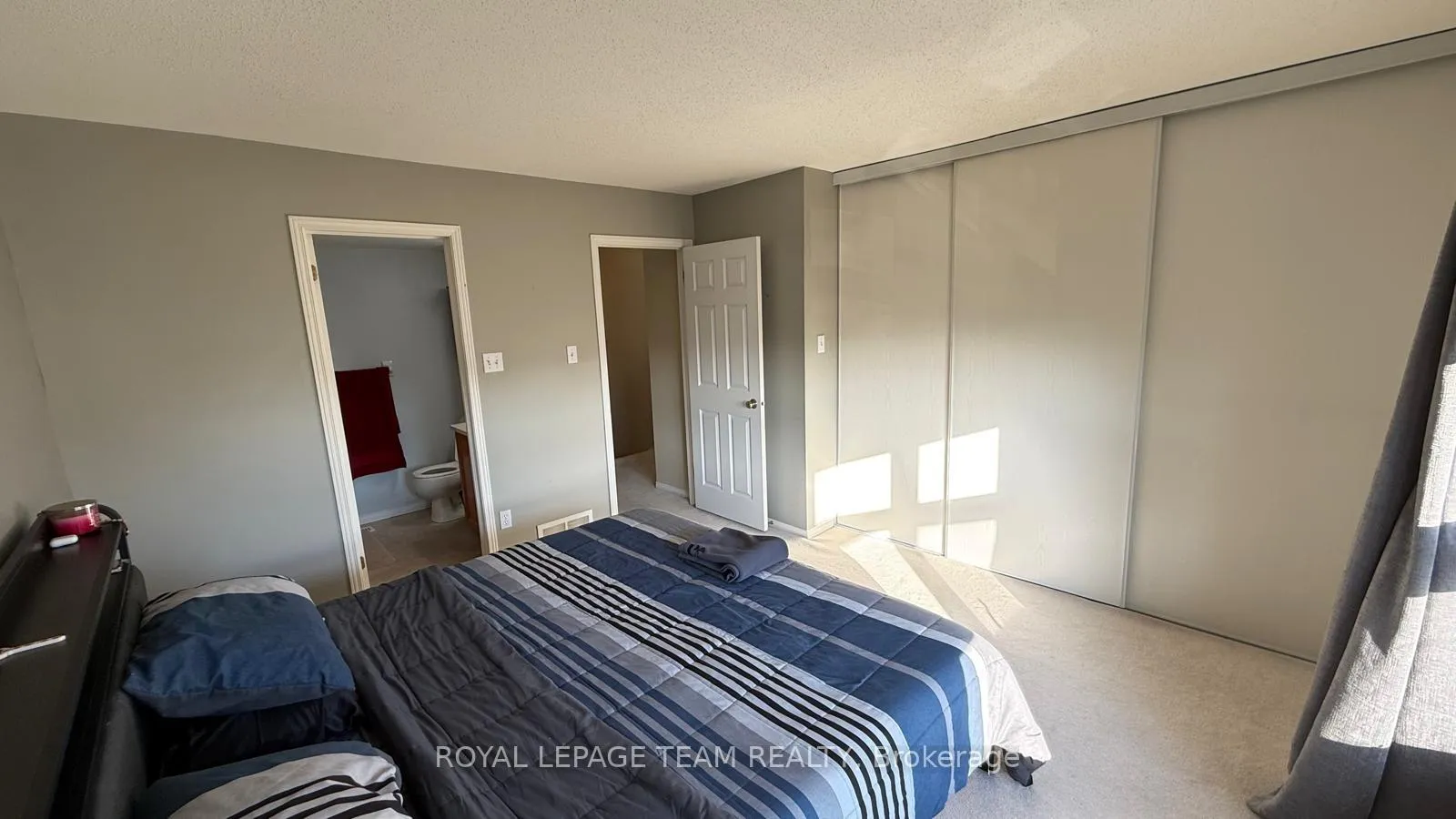 Photo 15 of 390 Crownridge Drive N, Ottawa, Kanata - Emerald Meadows/Trailwest — HOMEH