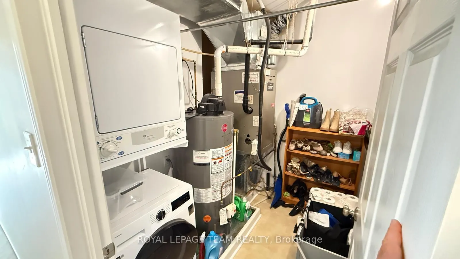 Photo 22 of 390 Crownridge Drive N, Ottawa, Kanata - Emerald Meadows/Trailwest — HOMEH