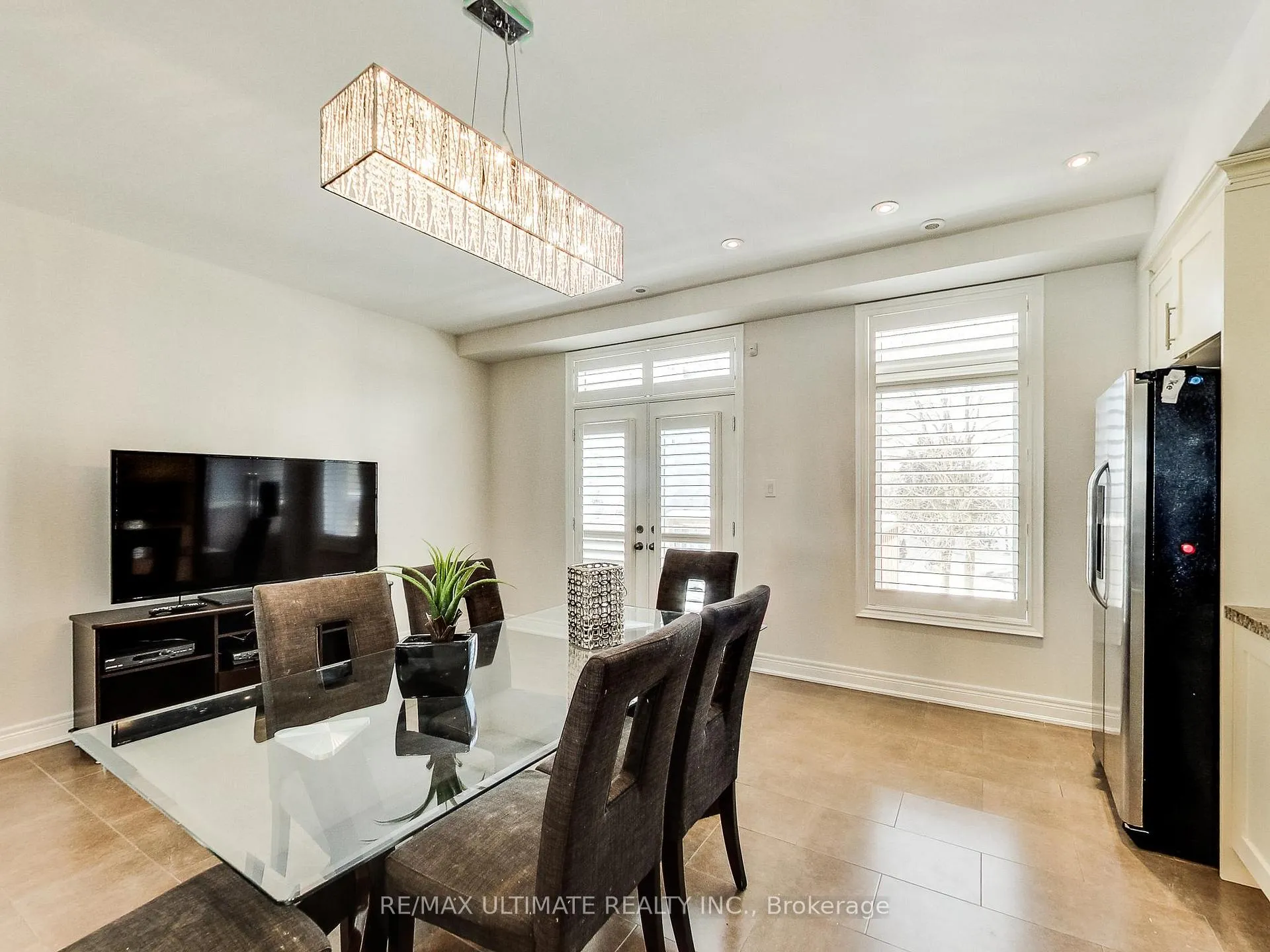 Photo 5 of Unit Apt 1 (Upper), 48 Monclova Road, North York, Downsview-Roding-CFB — HOMEH