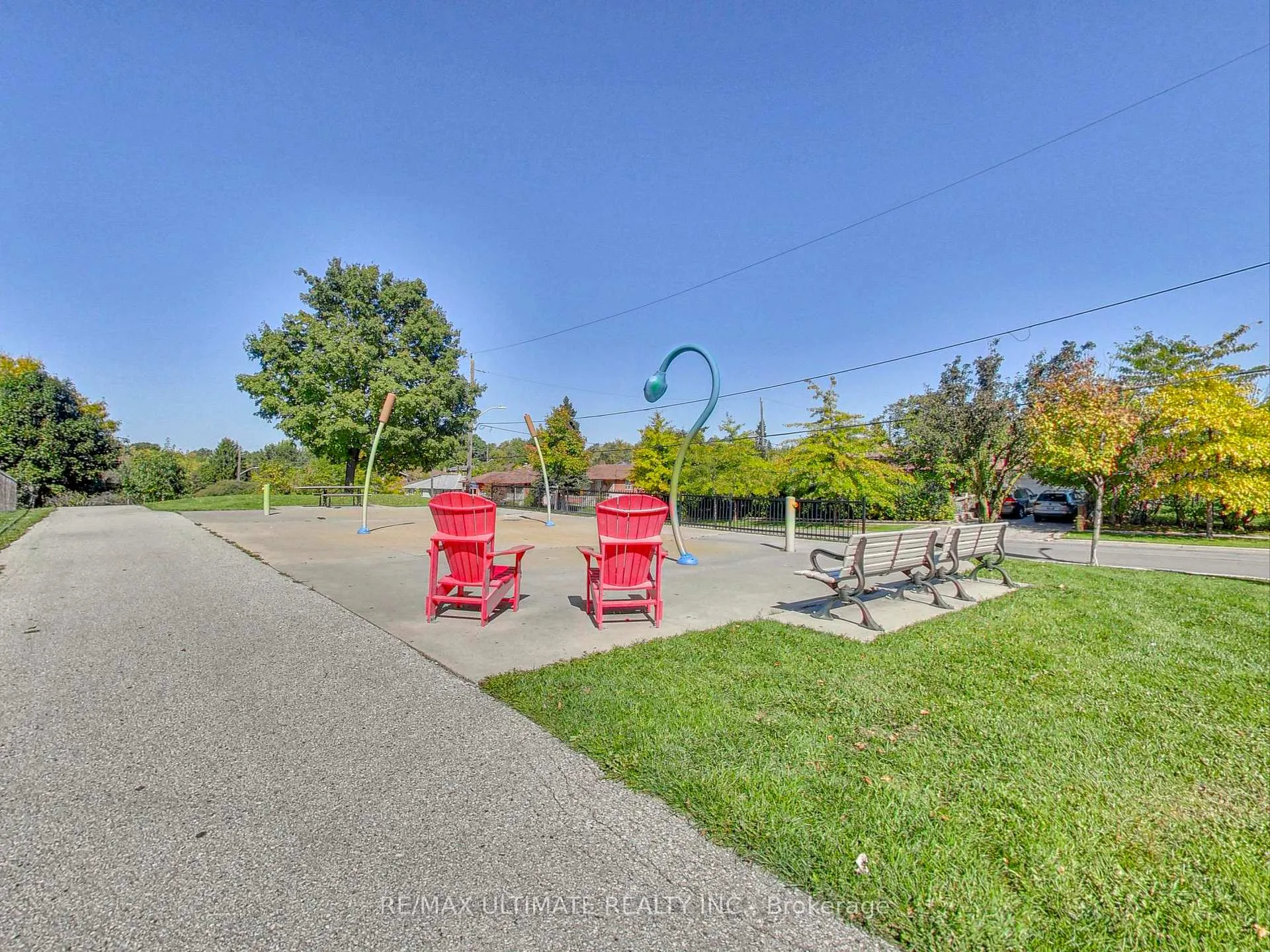 Photo 19 of Unit Apt 1 (Upper), 48 Monclova Road, North York, Downsview-Roding-CFB — HOMEH