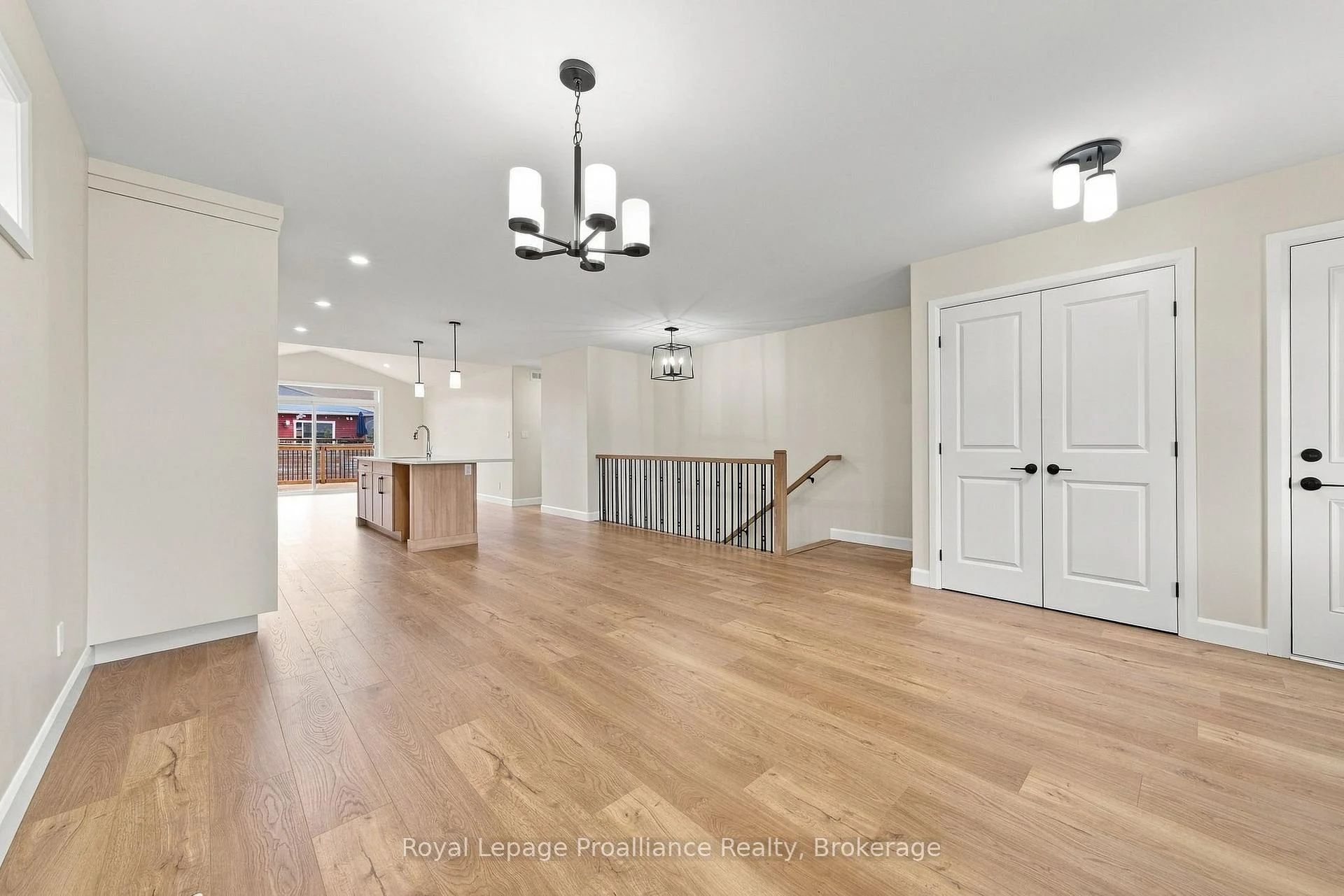 Photo 10 of 100 Hastings Park Drive, Belleville, Belleville Ward — HOMEH