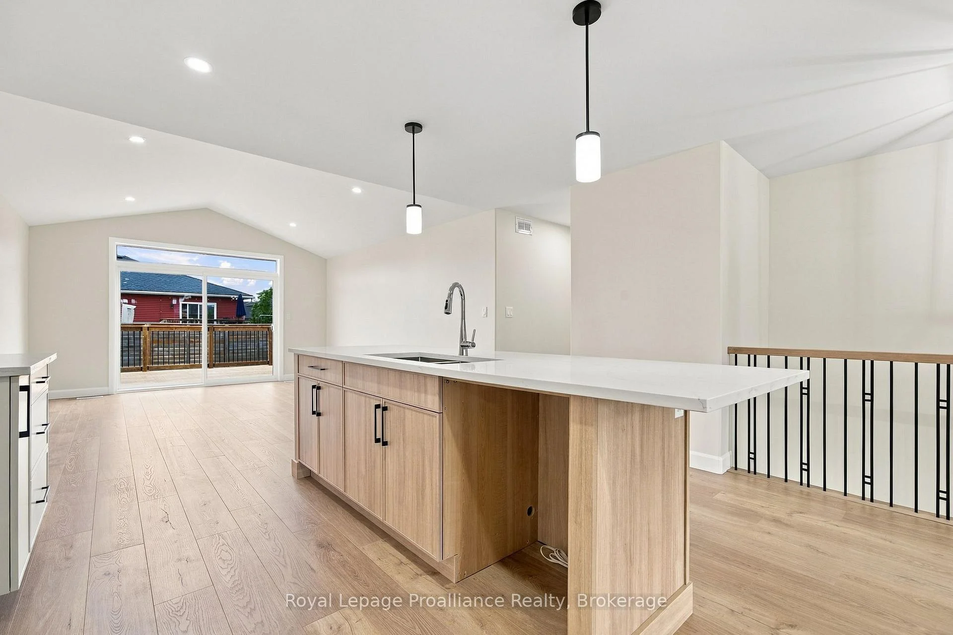 Photo 14 of 100 Hastings Park Drive, Belleville, Belleville Ward — HOMEH