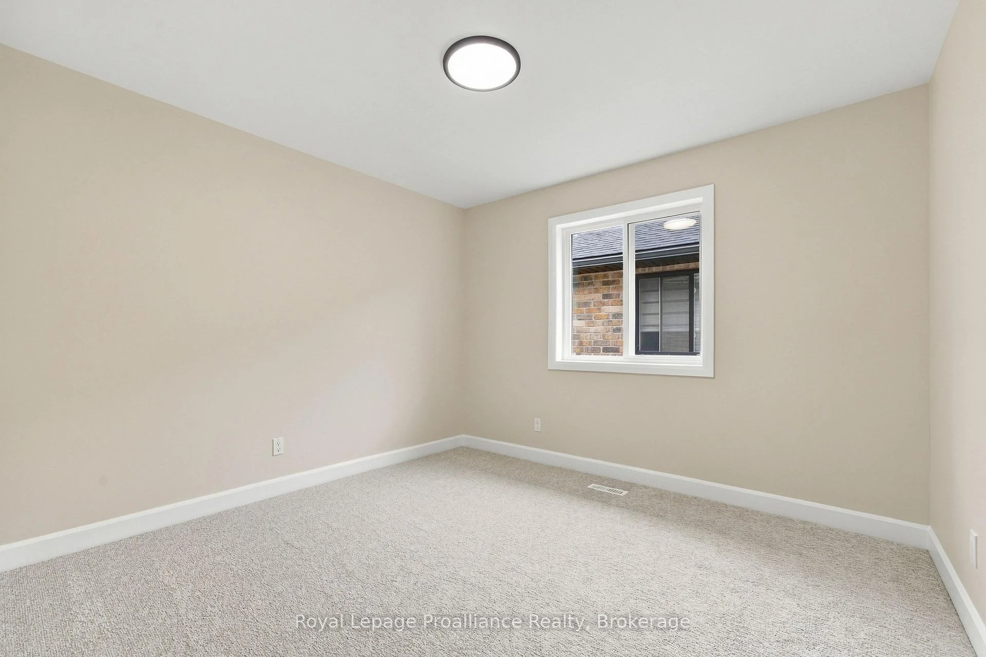 Photo 31 of 100 Hastings Park Drive, Belleville, Belleville Ward — HOMEH