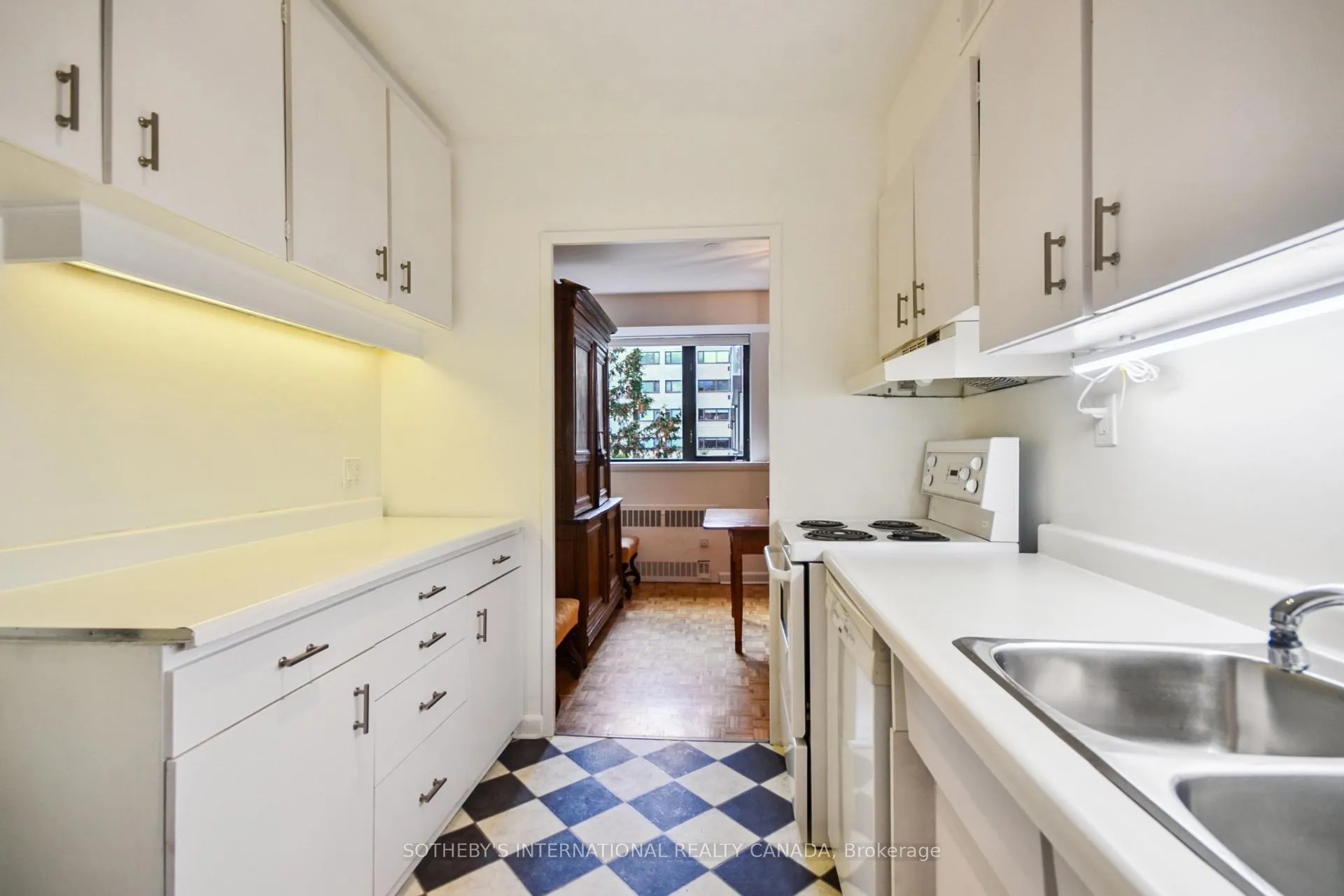 Photo 11 of Unit 512, 120 Rosedale Valley Road, Toronto, Rosedale-Moore Park — HOMEH