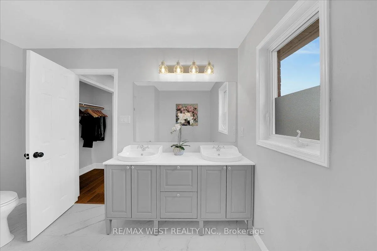 Photo 24 of 12 Berrydown Drive, Caledon, Bolton East — HOMEH