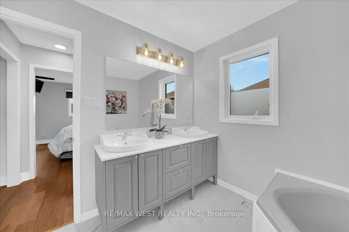 Photo 25 of 12 Berrydown Drive, Caledon, Bolton East — HOMEH