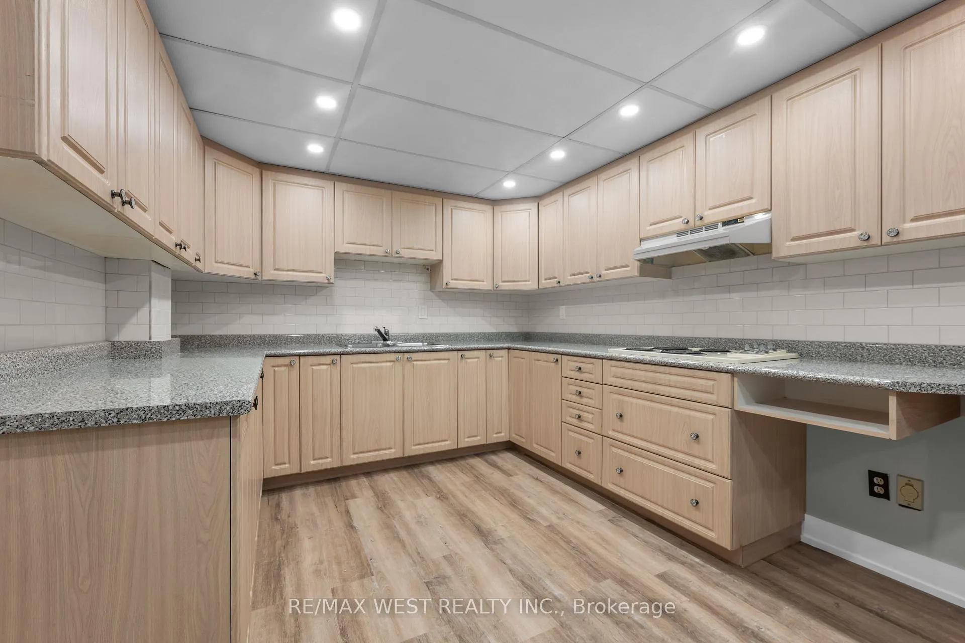 Photo 36 of 12 Berrydown Drive, Caledon, Bolton East — HOMEH