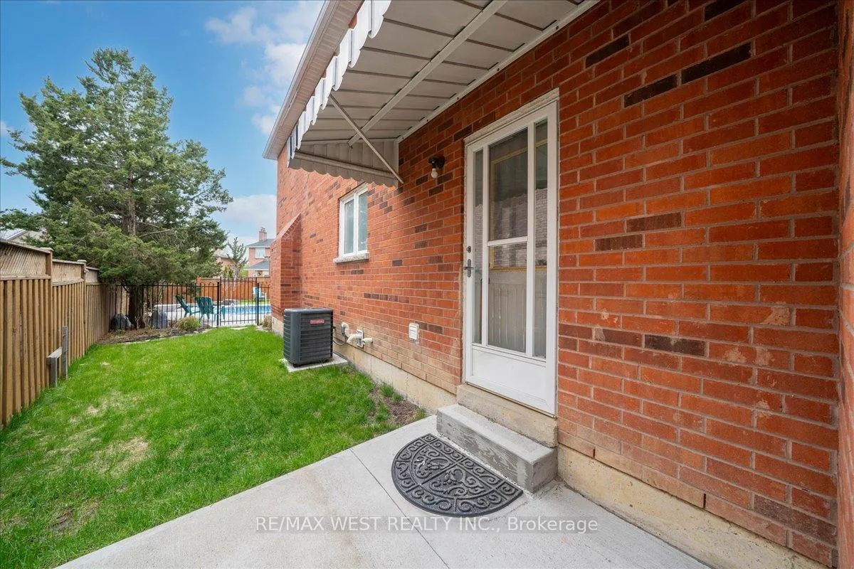 Photo 39 of 12 Berrydown Drive, Caledon, Bolton East — HOMEH