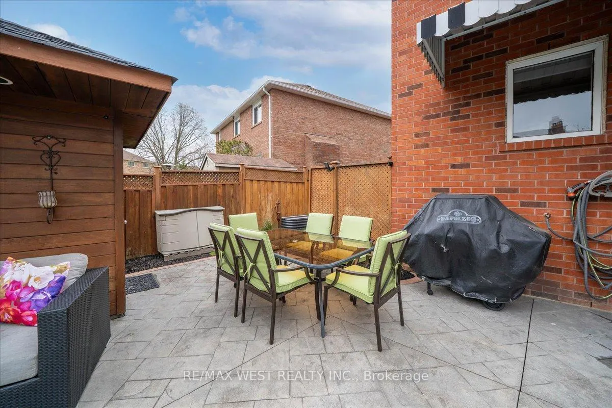 Photo 45 of 12 Berrydown Drive, Caledon, Bolton East — HOMEH
