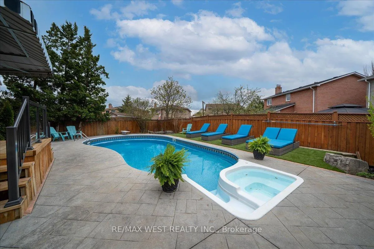 Photo 47 of 12 Berrydown Drive, Caledon, Bolton East — HOMEH