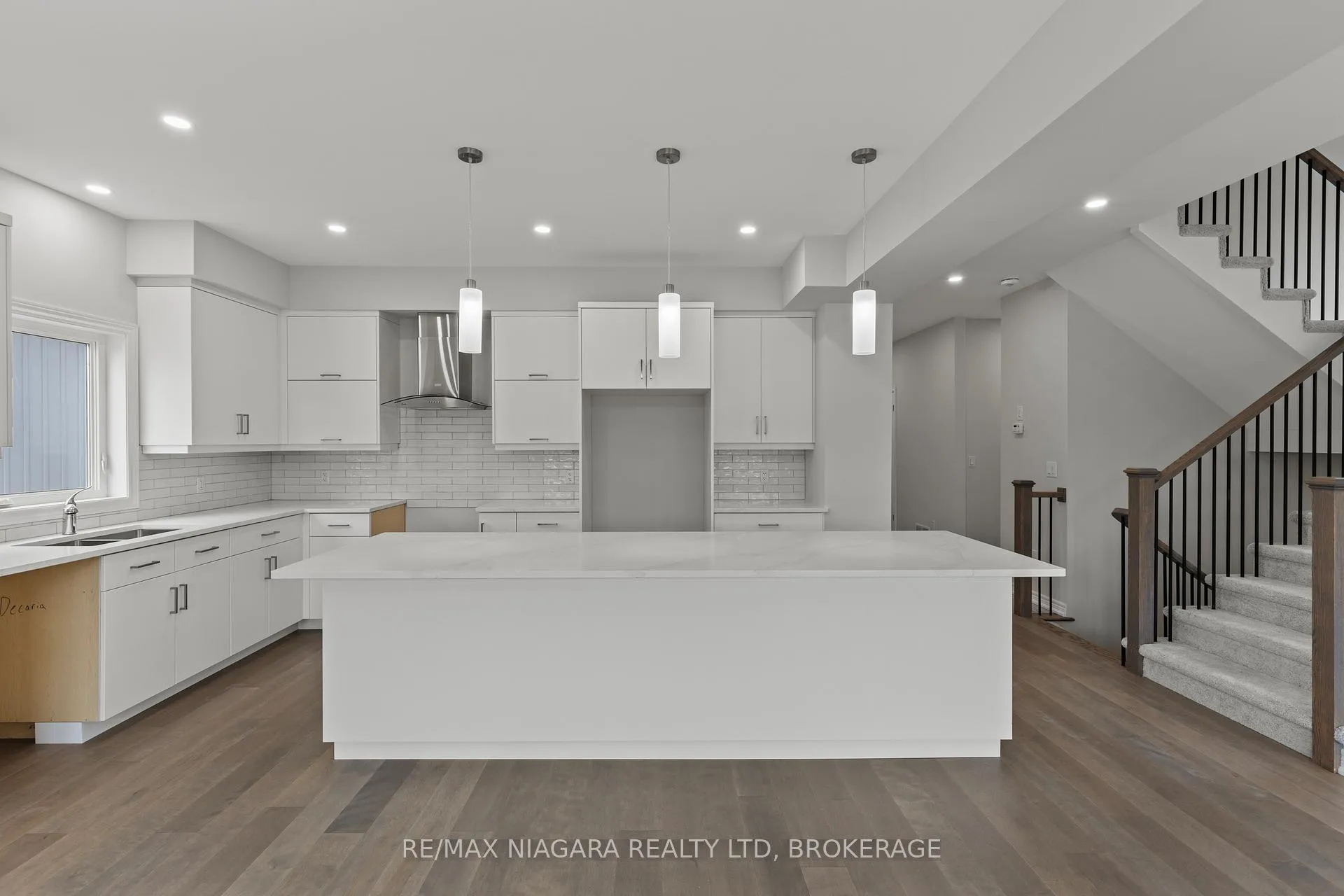 Photo 6 of 150 Hodgkins Avenue, Thorold, Allanburg/Thorold South — HOMEH