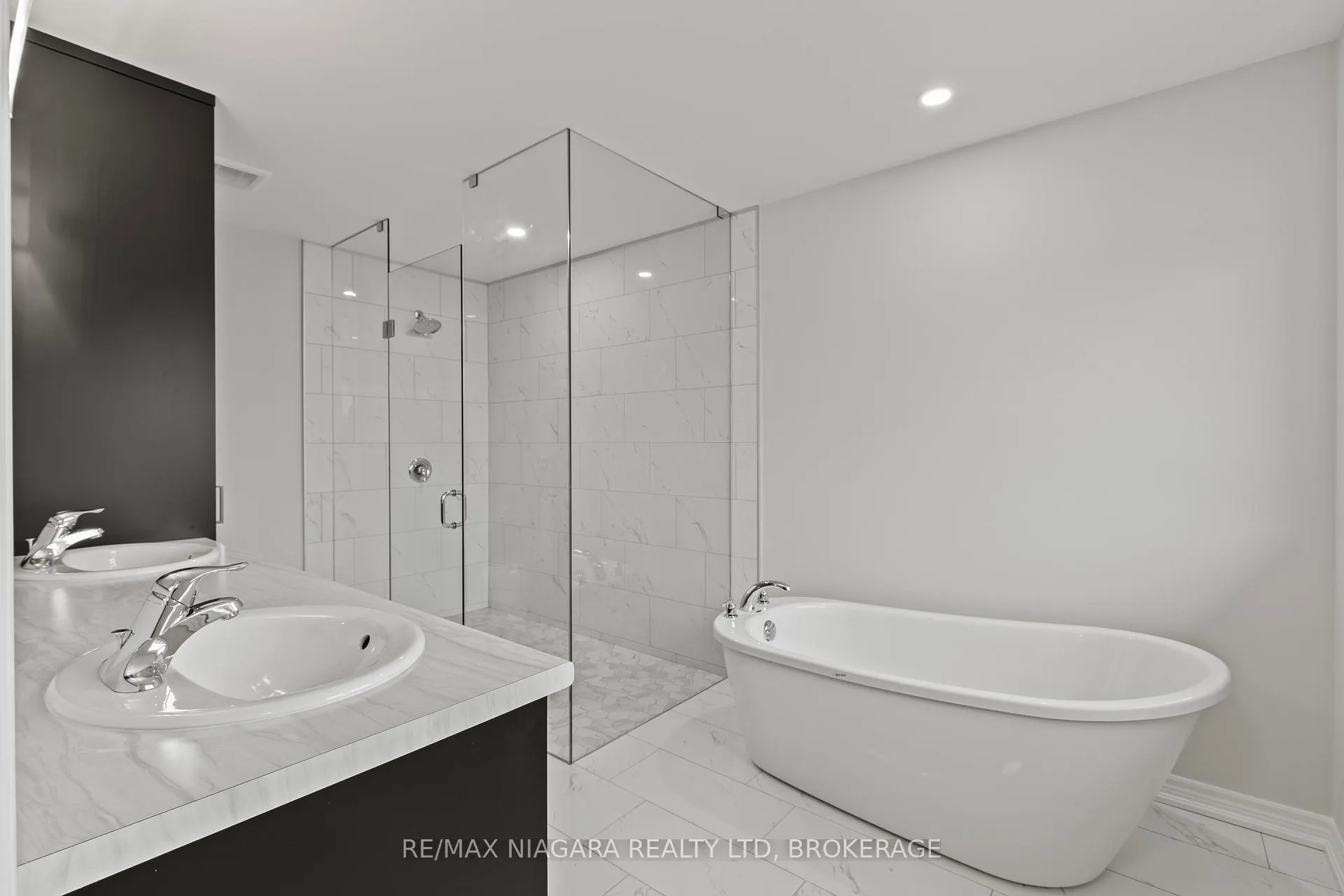 Photo 15 of 150 Hodgkins Avenue, Thorold, Allanburg/Thorold South — HOMEH